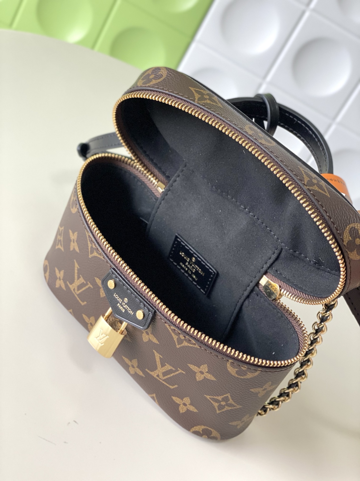 Vanity Chain Handbag in Monogram Canvas - Image 8