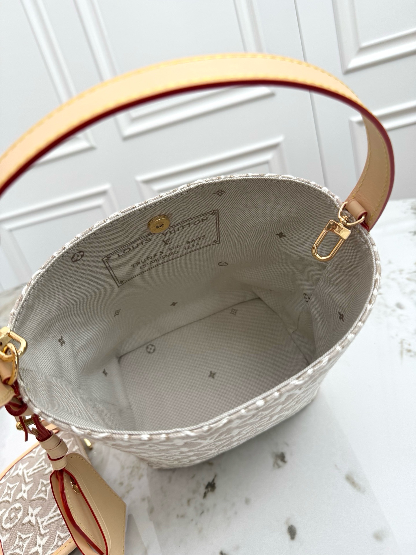 Louis Vuitton All In BB Handbag, White Monogram Canvas, M2A377 - Image 8