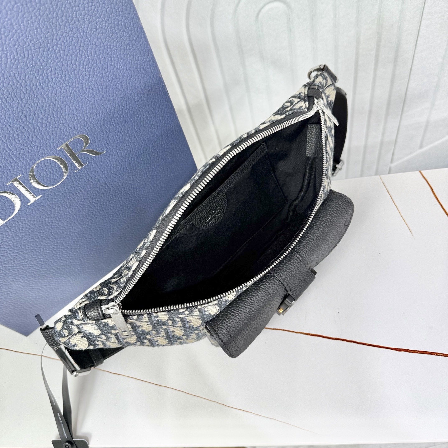 Dior Heritage Saddle Belt Bag in Beige and Black Oblique Canvas - Image 8