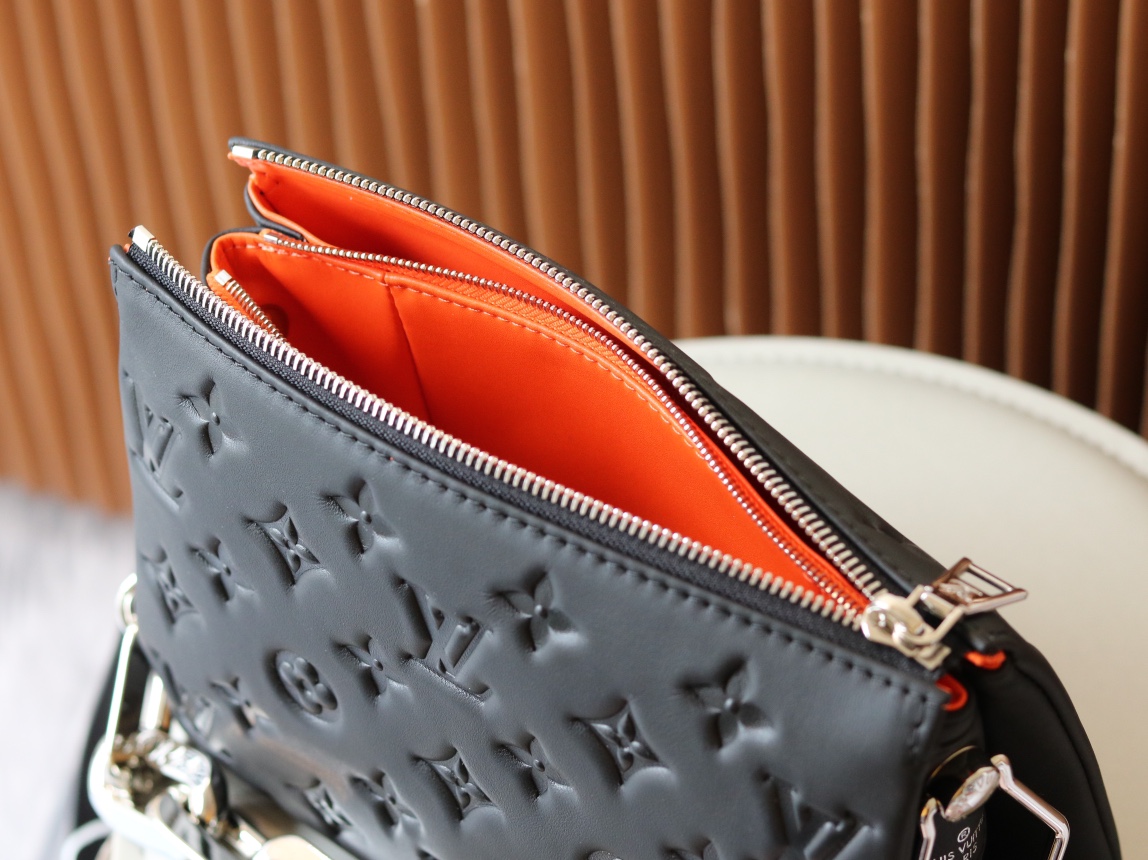 Louis Vuitton Coussin BB Shoulder Bag M23078 - Image 8