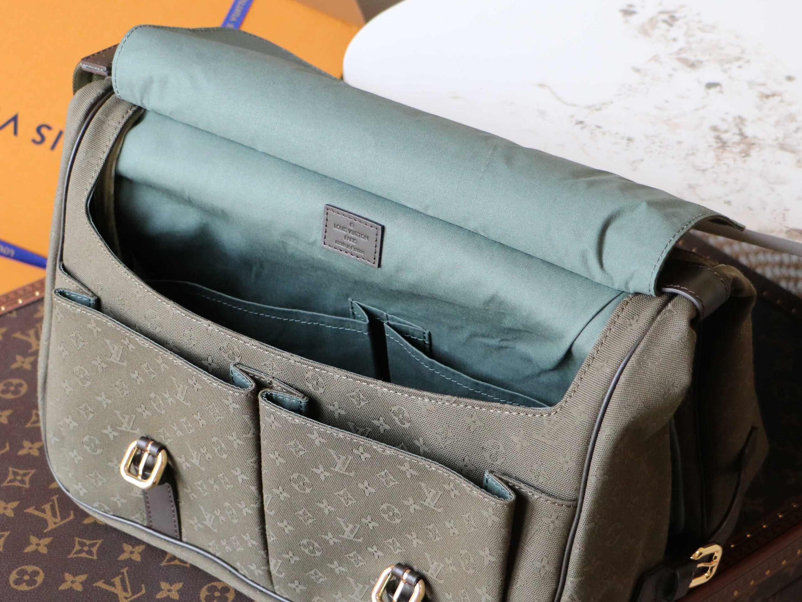 Louis Vuitton Saumur Medium Denim Handbag M42352 - Image 8