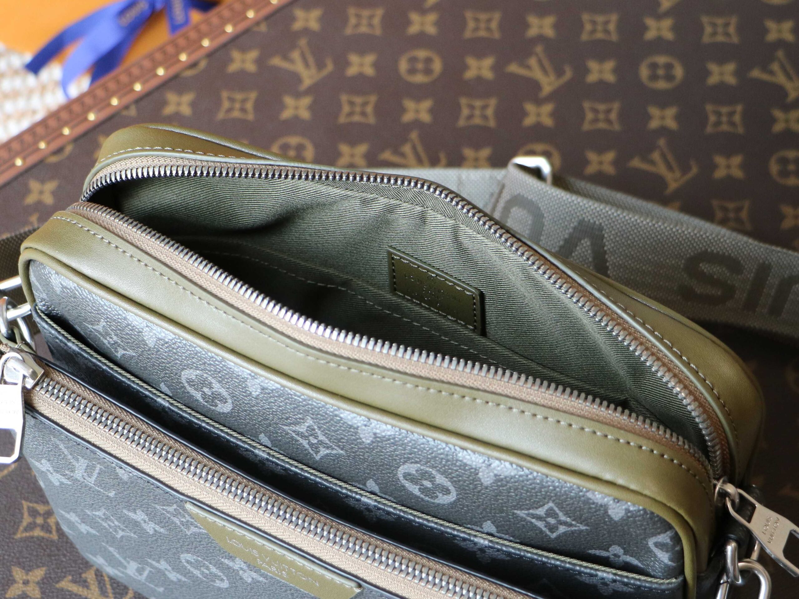 Louis Vuitton Trio Messenger Crossbody Bag in Monogram Eclipse Canvas - Image 8