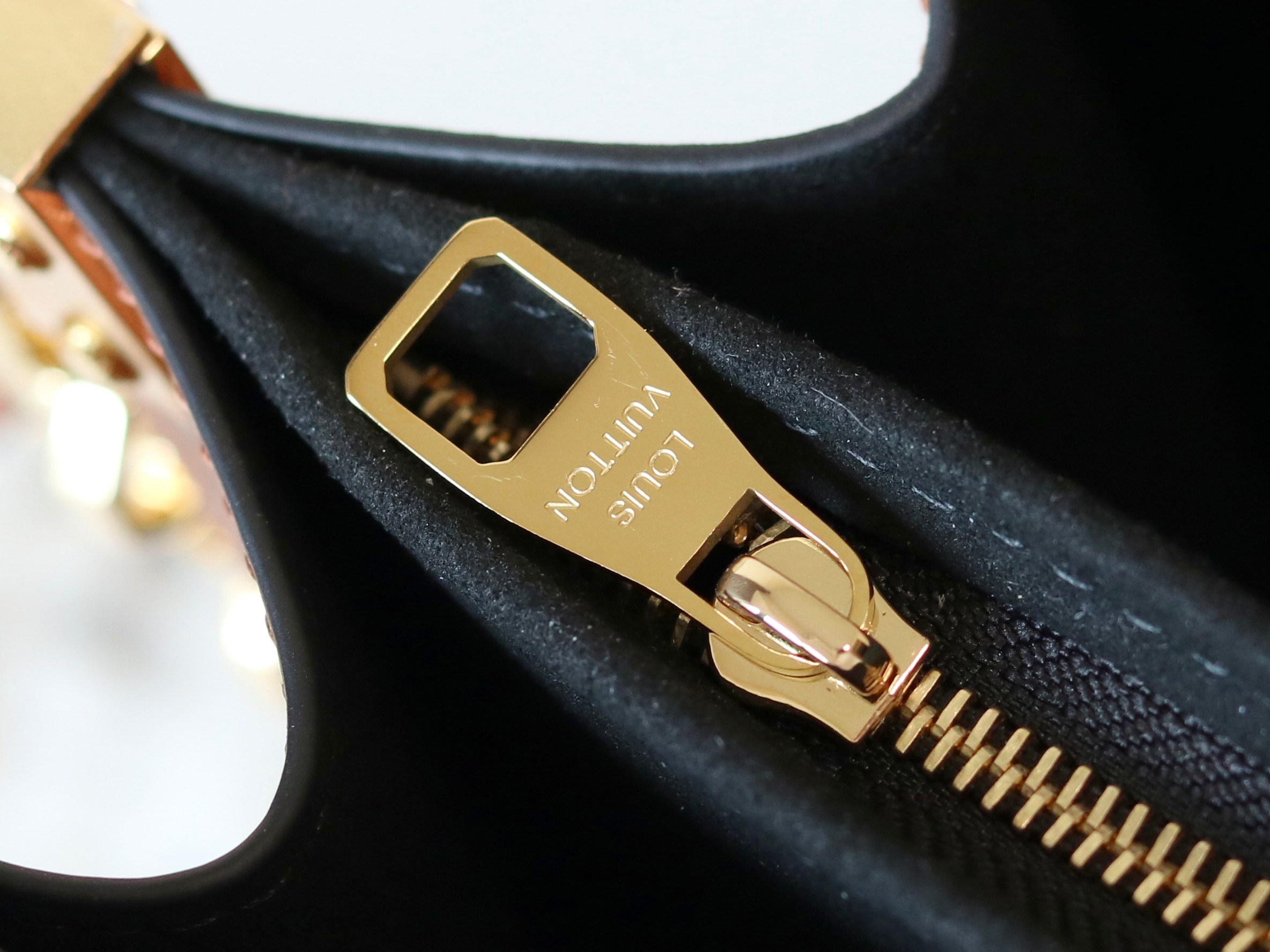 Louis Vuitton Dauphine Crossbody Bag - Image 8