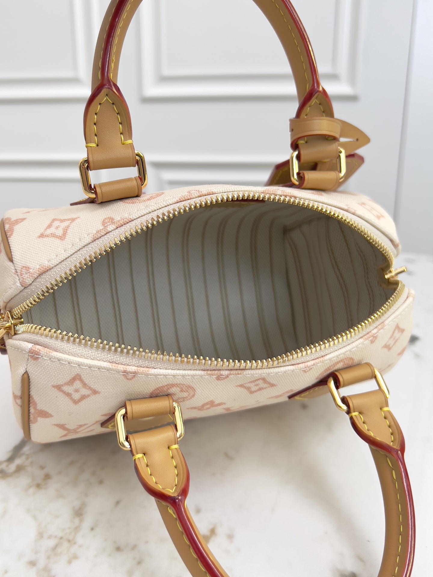 Louis Vuitton Speedy Bandoulière 20 Handbag - Image 8