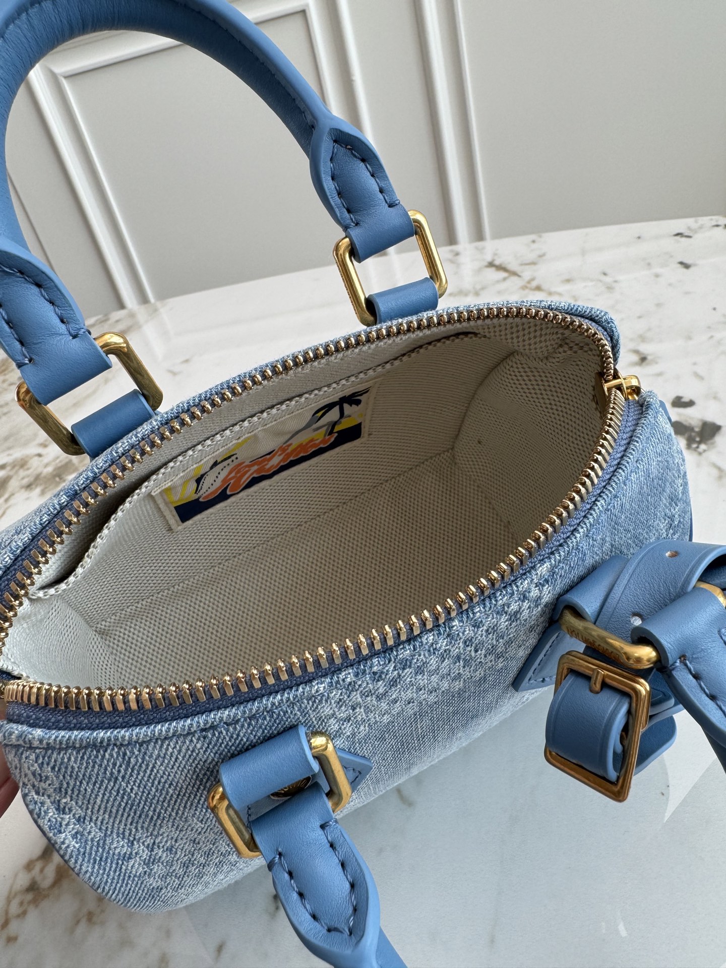 Louis Vuitton Speedy 18 Bandoulière Handbag in Damier Denim 3D Canvas - Image 8