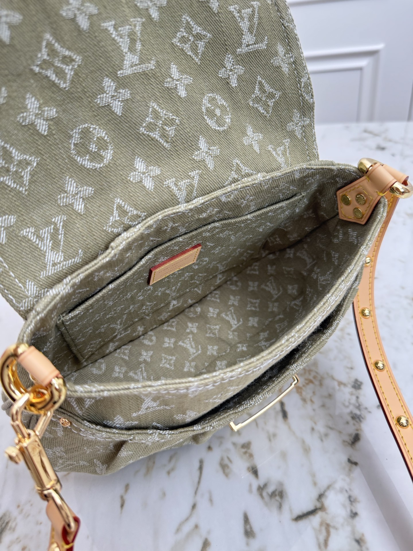 Sunset Rendez-Vous Khaki Denim Shoulder Bag - Image 8