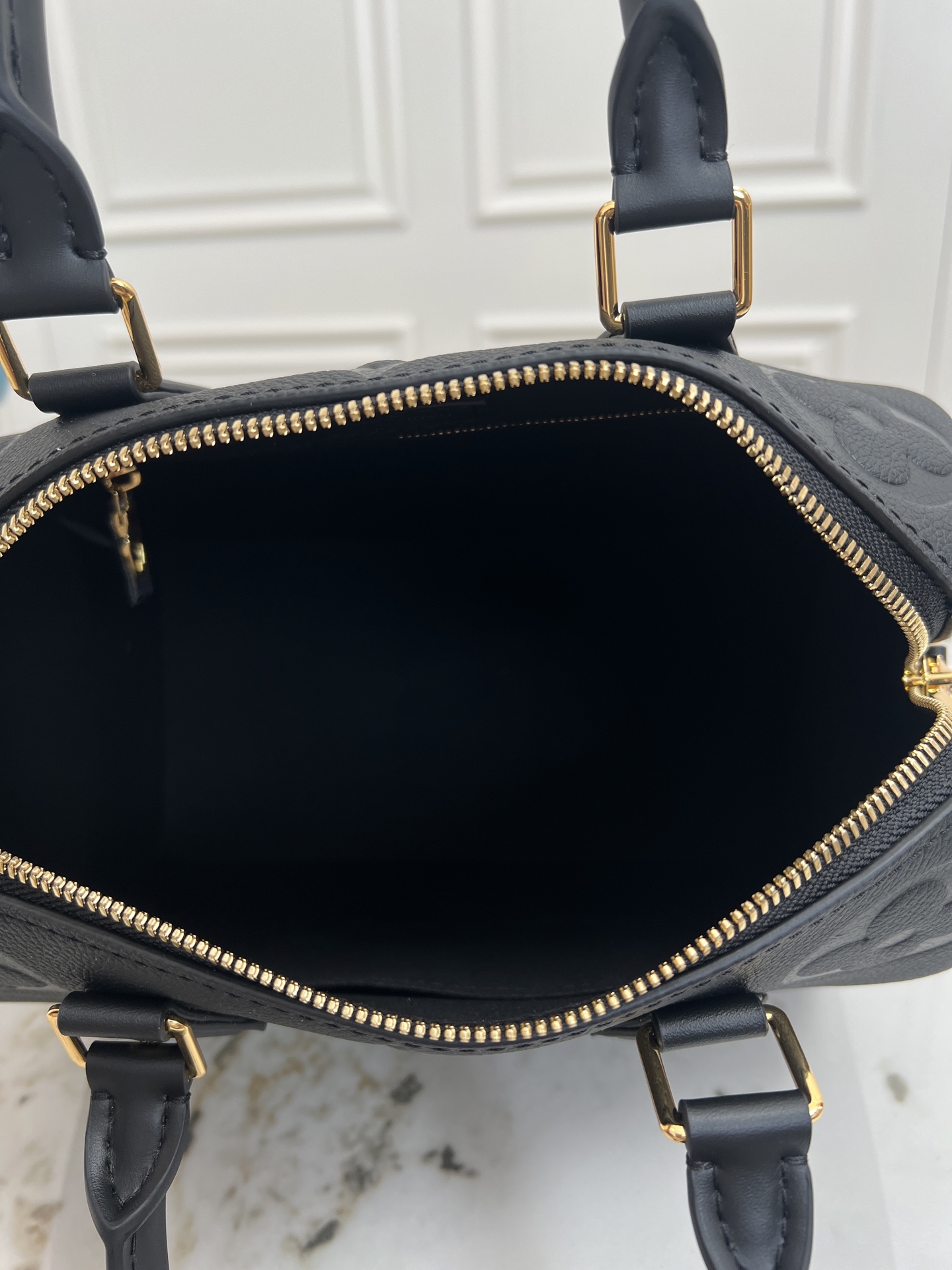 Louis Vuitton Speedy Bandoulière 25 Handbag - Image 8