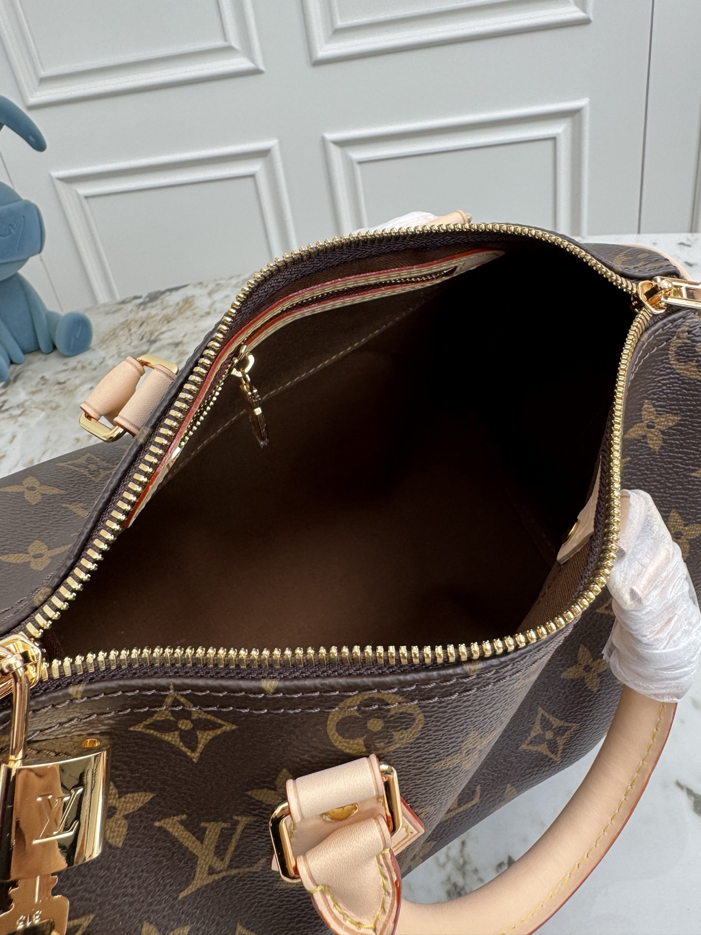 Louis Vuitton Speedy Bandouliere 25 Handbag - Image 8
