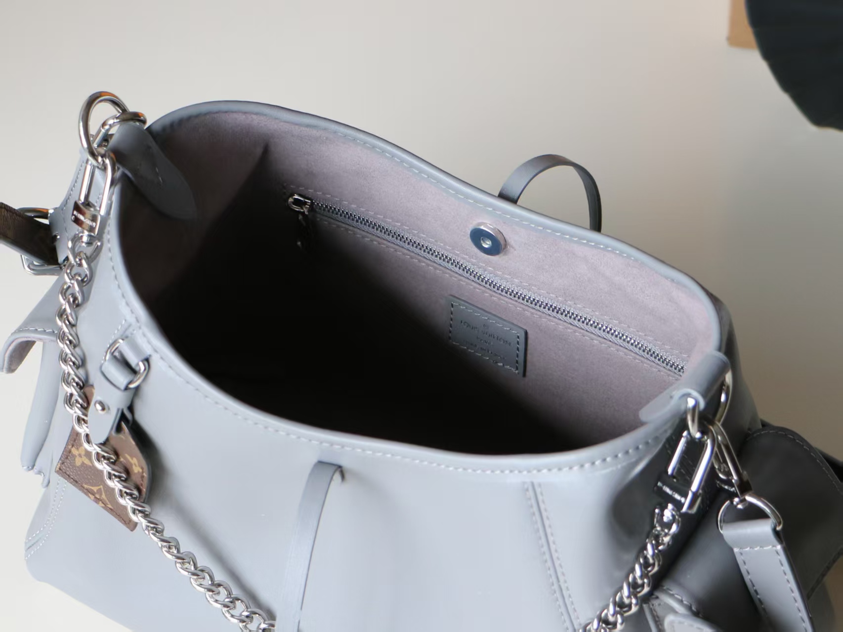 Louis Vuitton CarryAll Cargo Small Handbag - Image 8