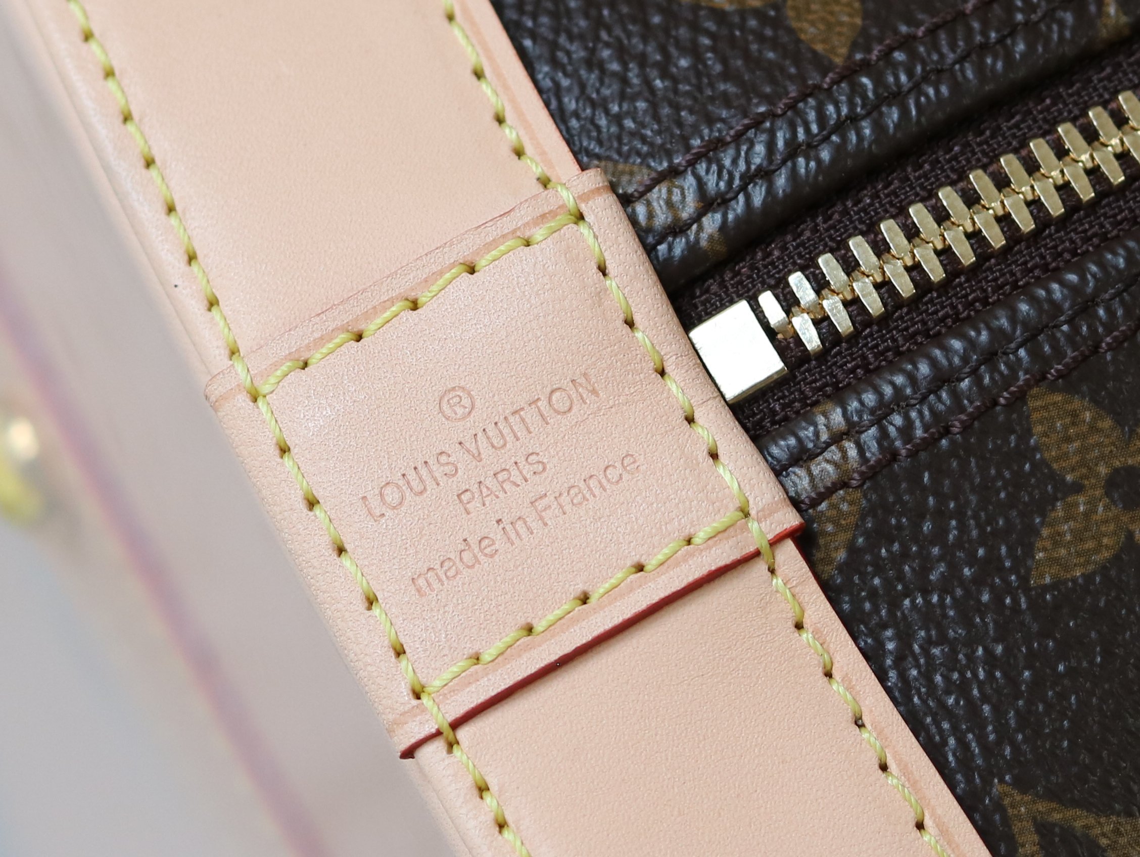 Louis Vuitton Alma Monogram Handbag - Image 8