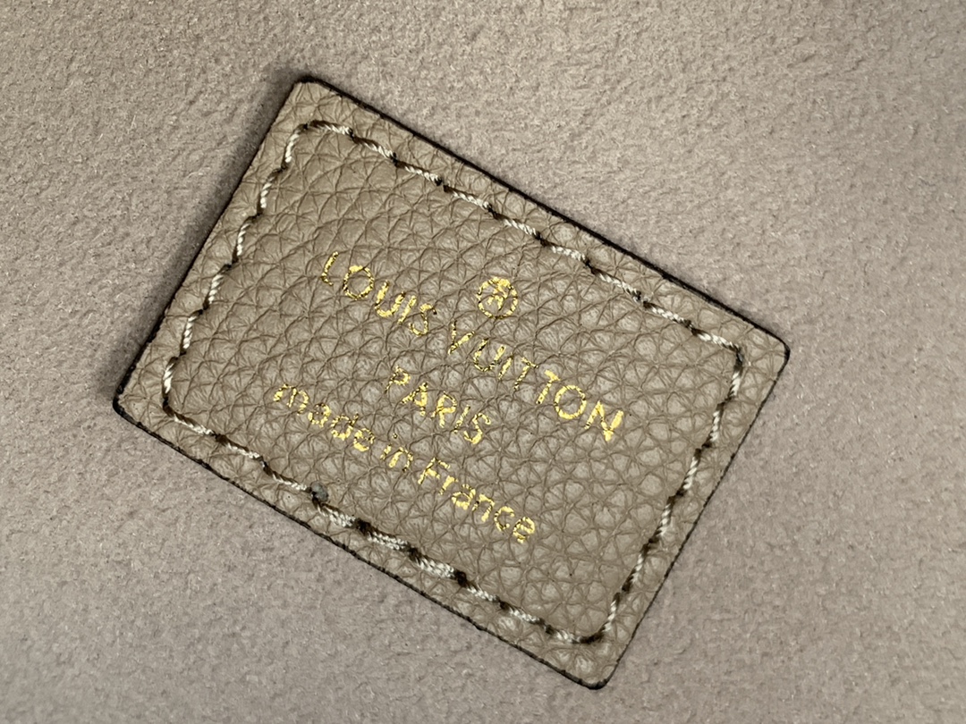 Louis Vuitton NeoNoé Medium Bucket Bag - Image 8