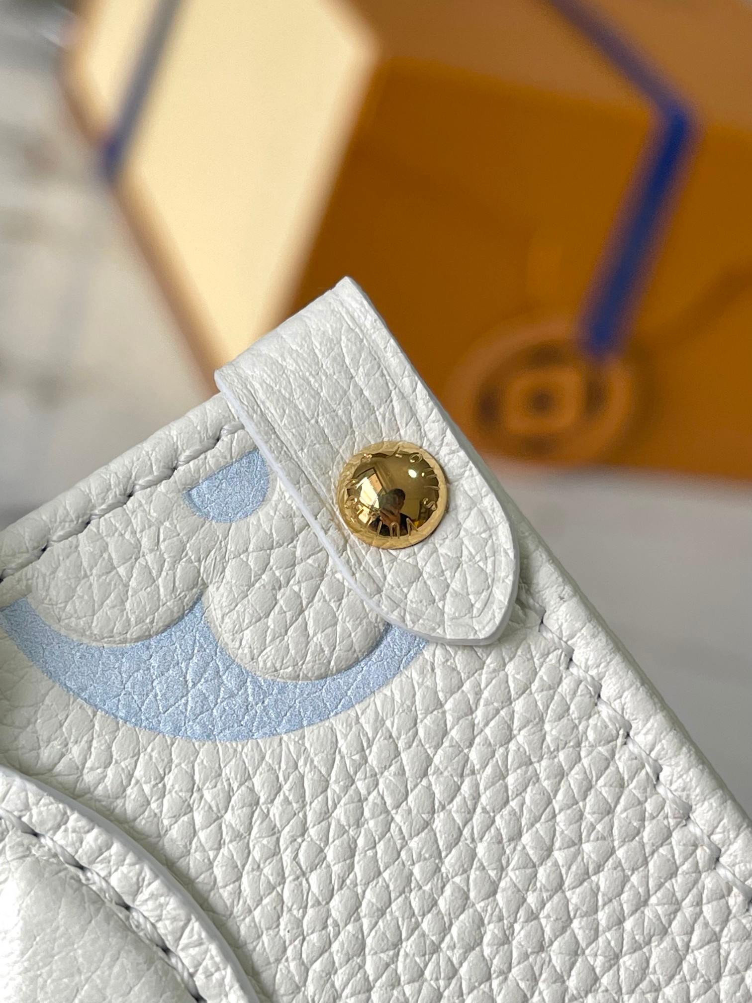 Louis Vuitton Onthego BB Handbag M47054 - Image 8