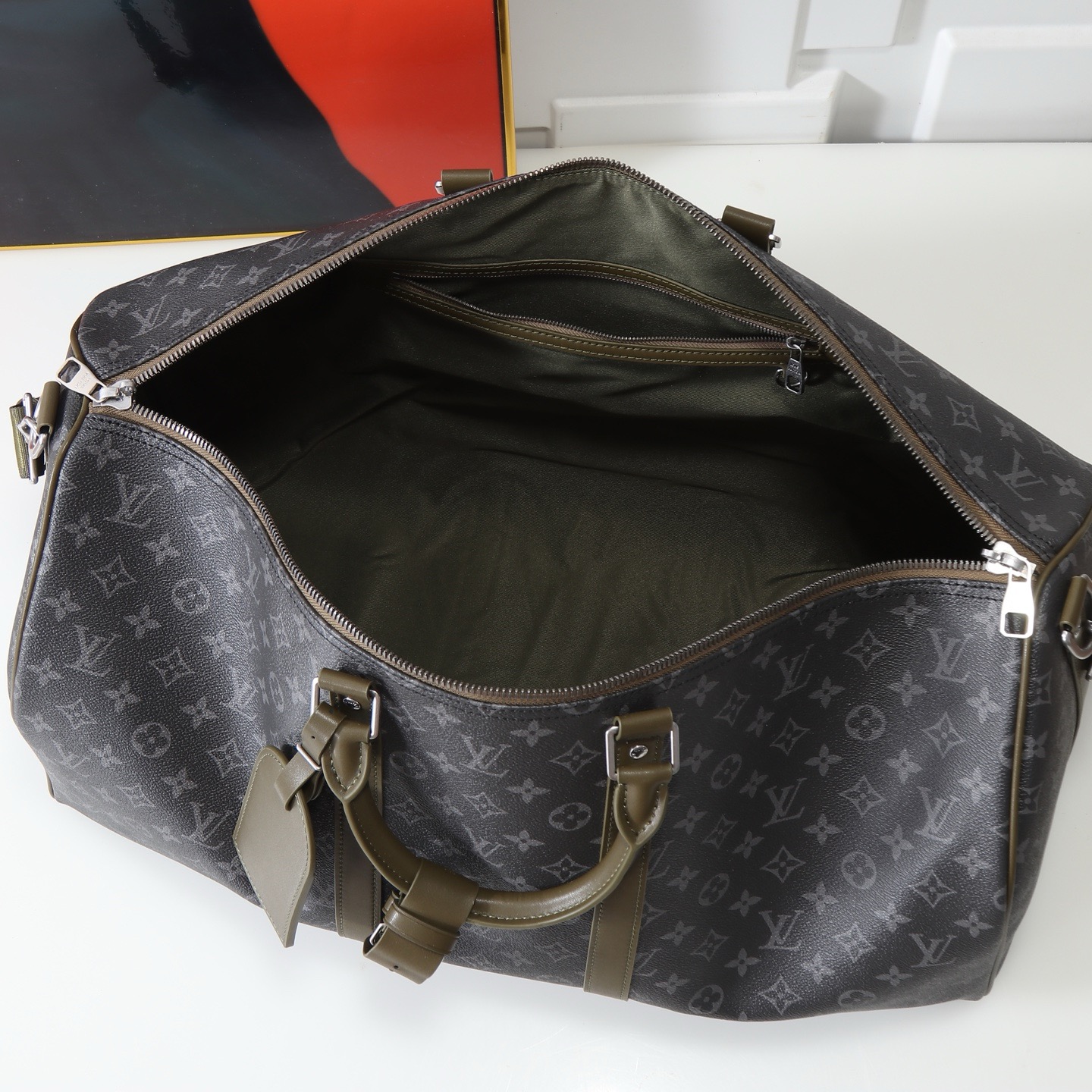 Louis Vuitton Keepall Bandoulière 55 Travel Bag - Image 8
