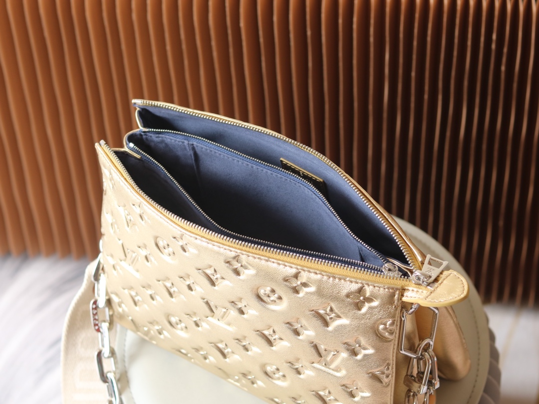 Louis Vuitton Coussin PM Shoulder Bag - Image 8
