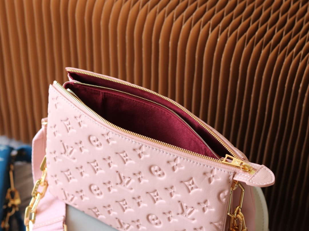 Louis Vuitton Coussin Small Shoulder Bag in Black - Image 8