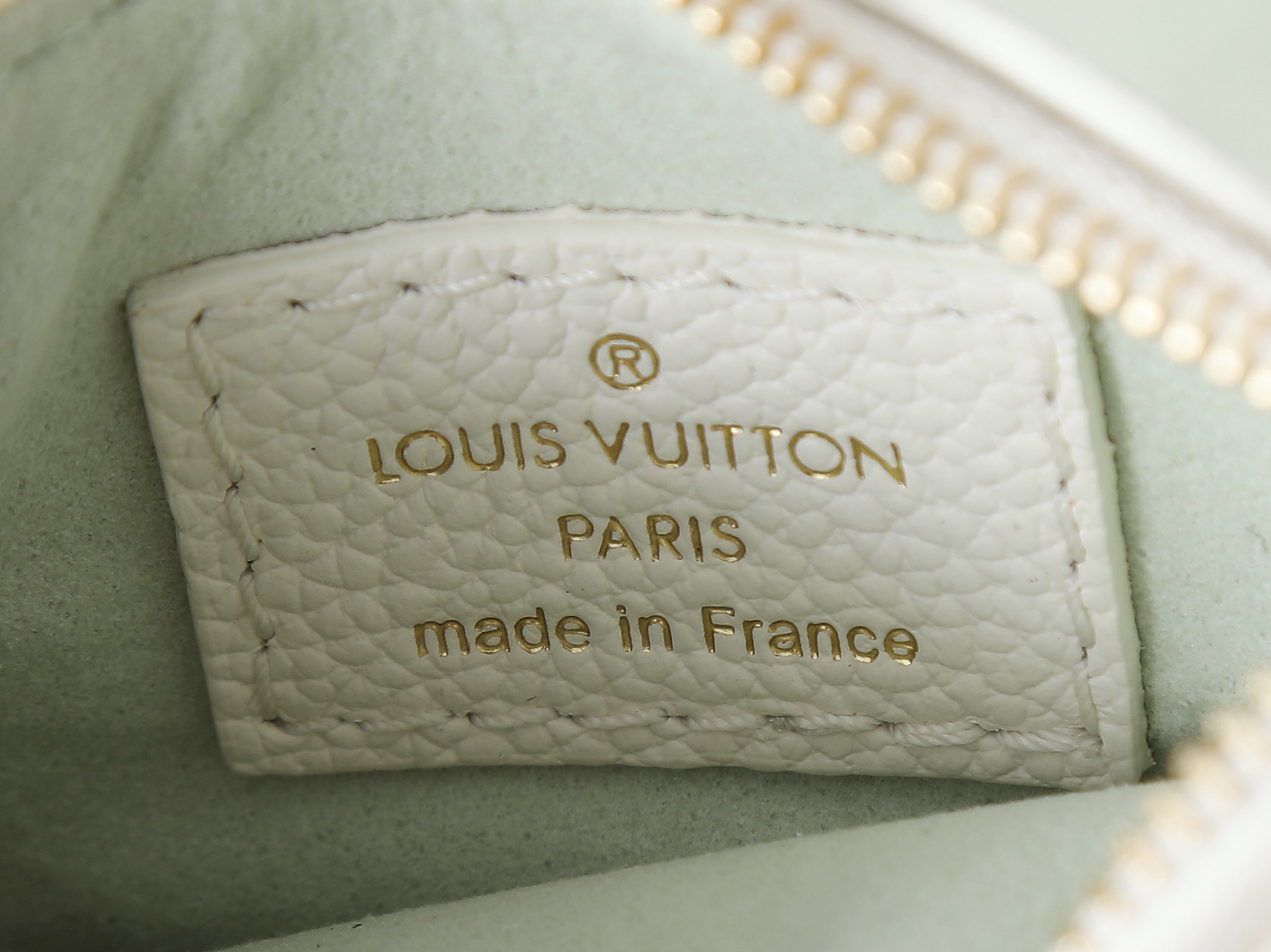 Louis Vuitton All In BB M27570 Leather Bucket Bag - Image 8