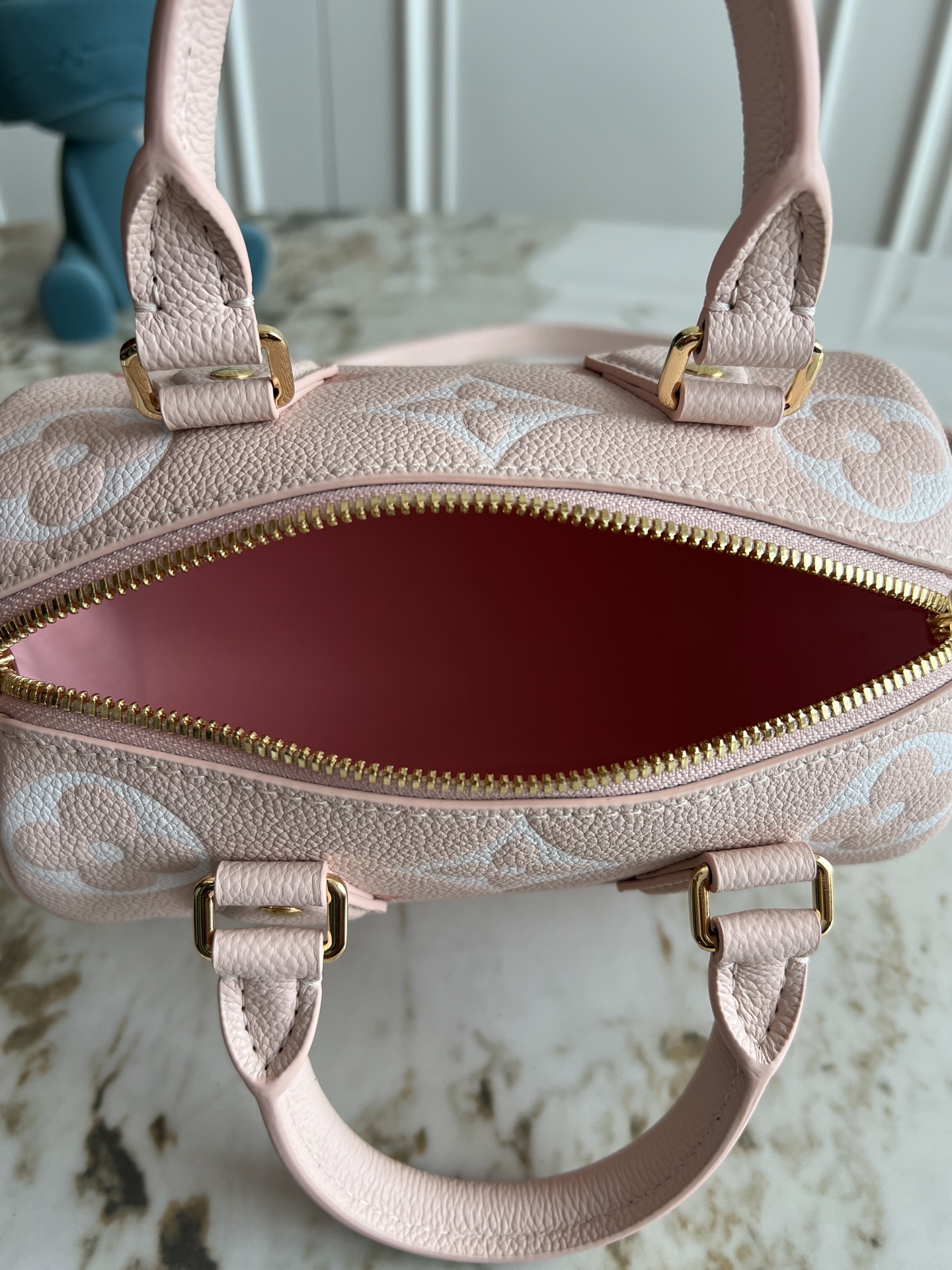 Louis Vuitton Speedy Bandoulière 20 Monogram Empreinte Leather Crossbody Bag - Image 8