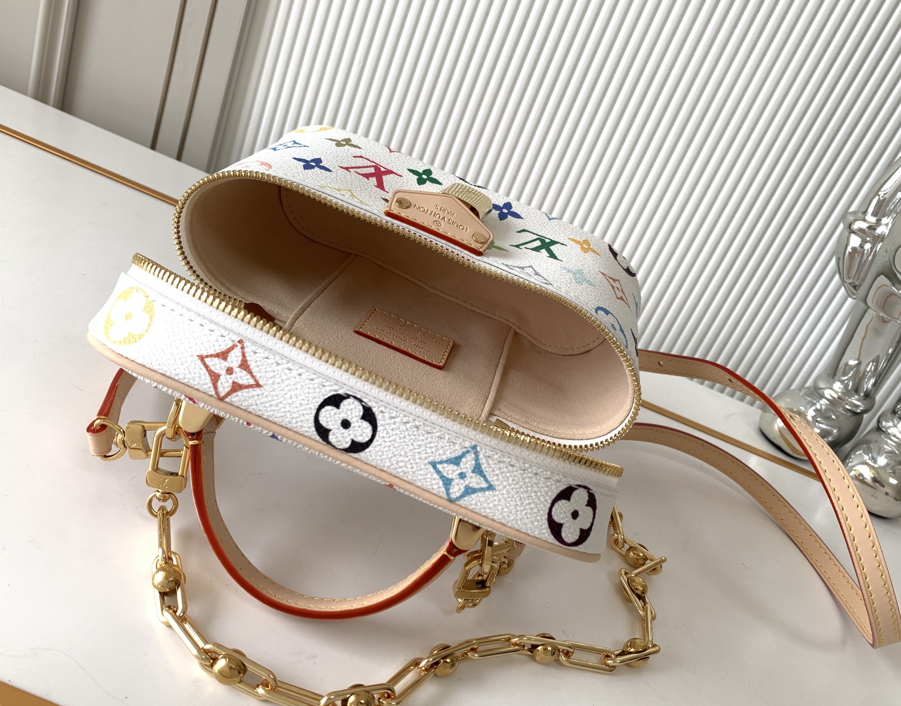 Louis Vuitton Vanity Pouch M13662 White Multicolor Monogram - Image 8