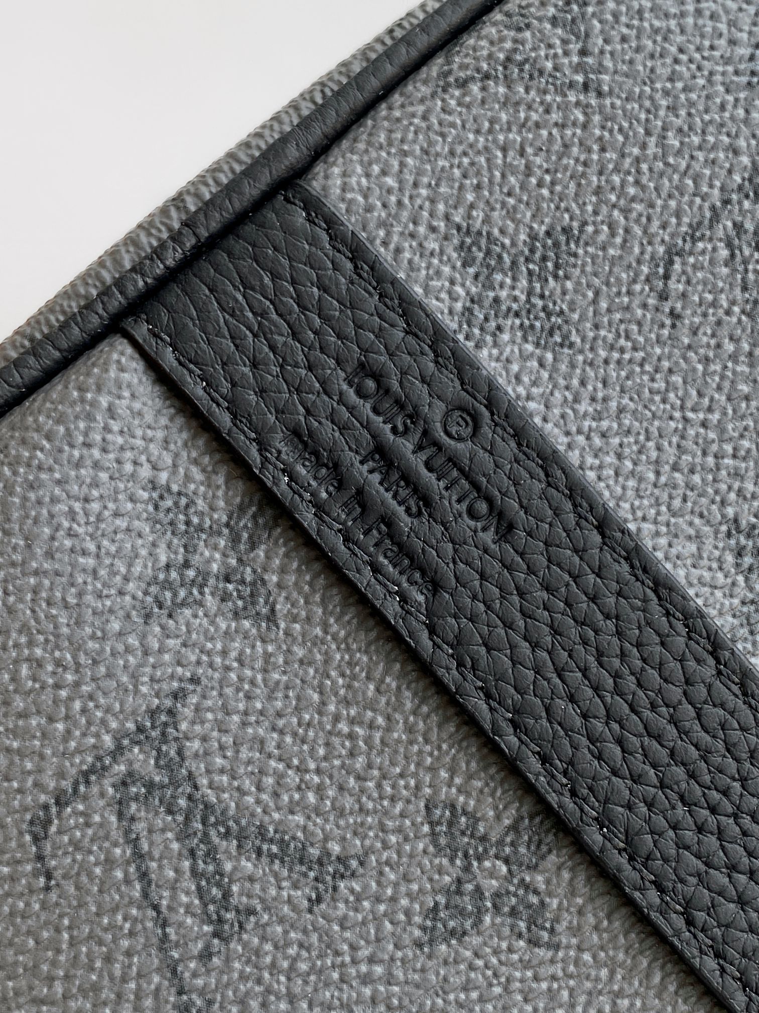 Louis Vuitton Keepall Bandoulière 35 Monogram Eclipse Bag M28370 - Image 8