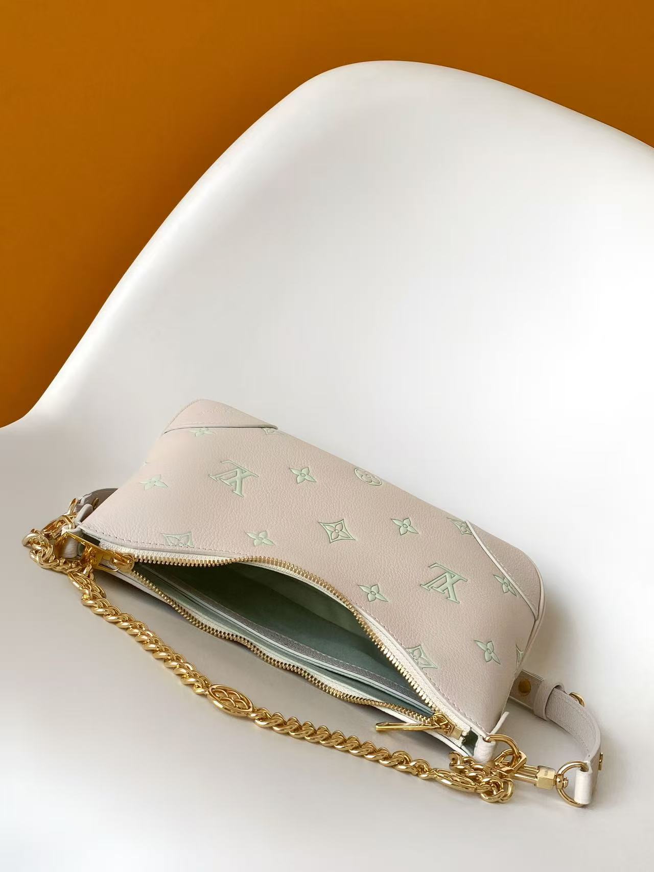Louis Vuitton Boulogne M27571 Monogram Empreinte Leather Shoulder Bag - Image 8