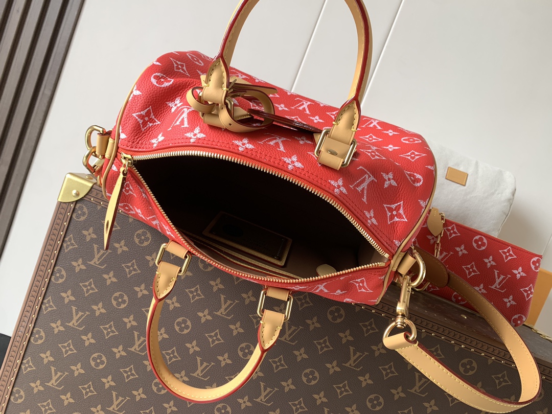 Louis Vuitton Speedy P9 Bandouliere 30 Monogram Leather Crossbody Bag - Image 8