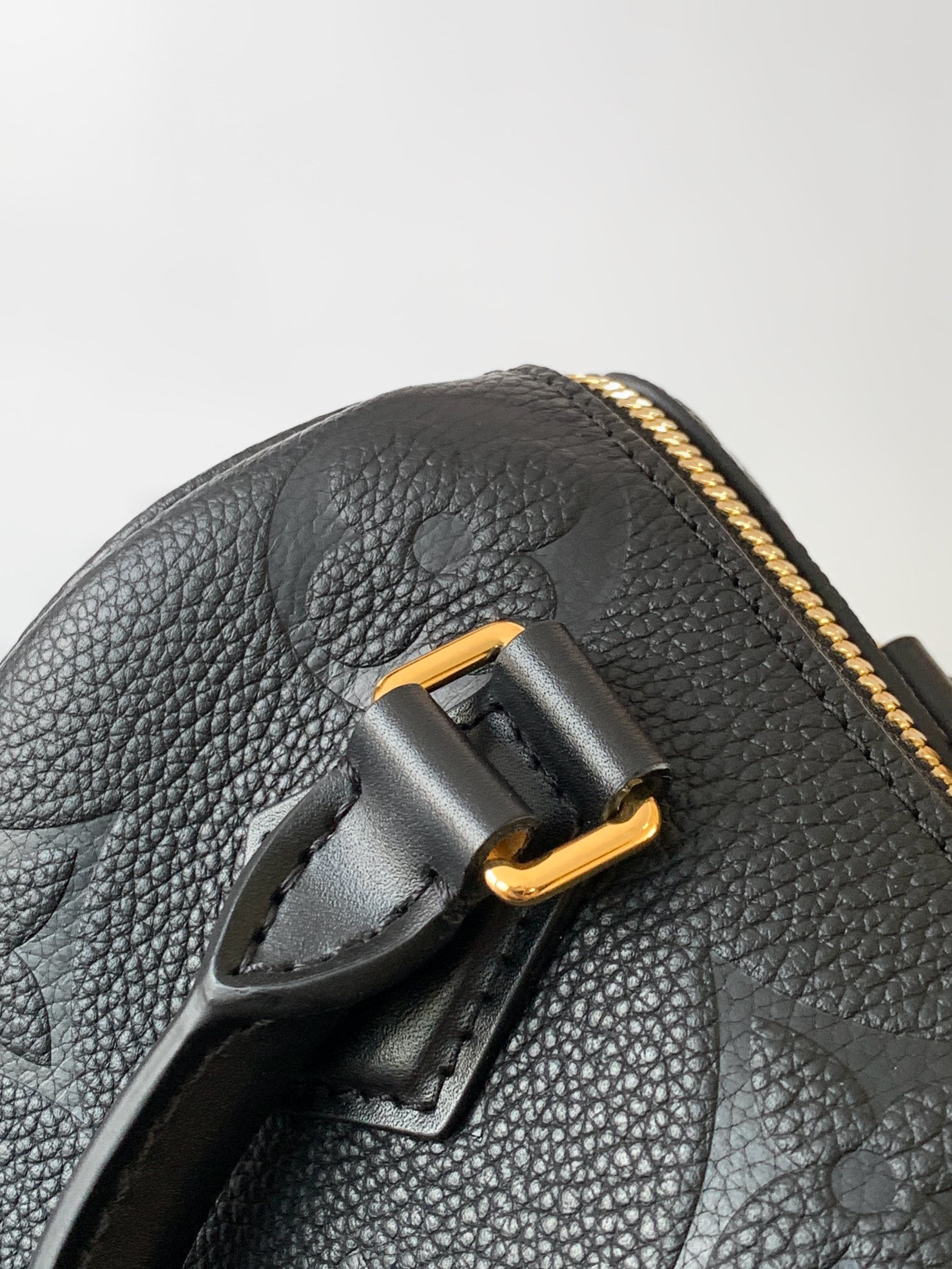 Louis Vuitton Speedy Bandoulière 20 Crossbody Bag - Image 8