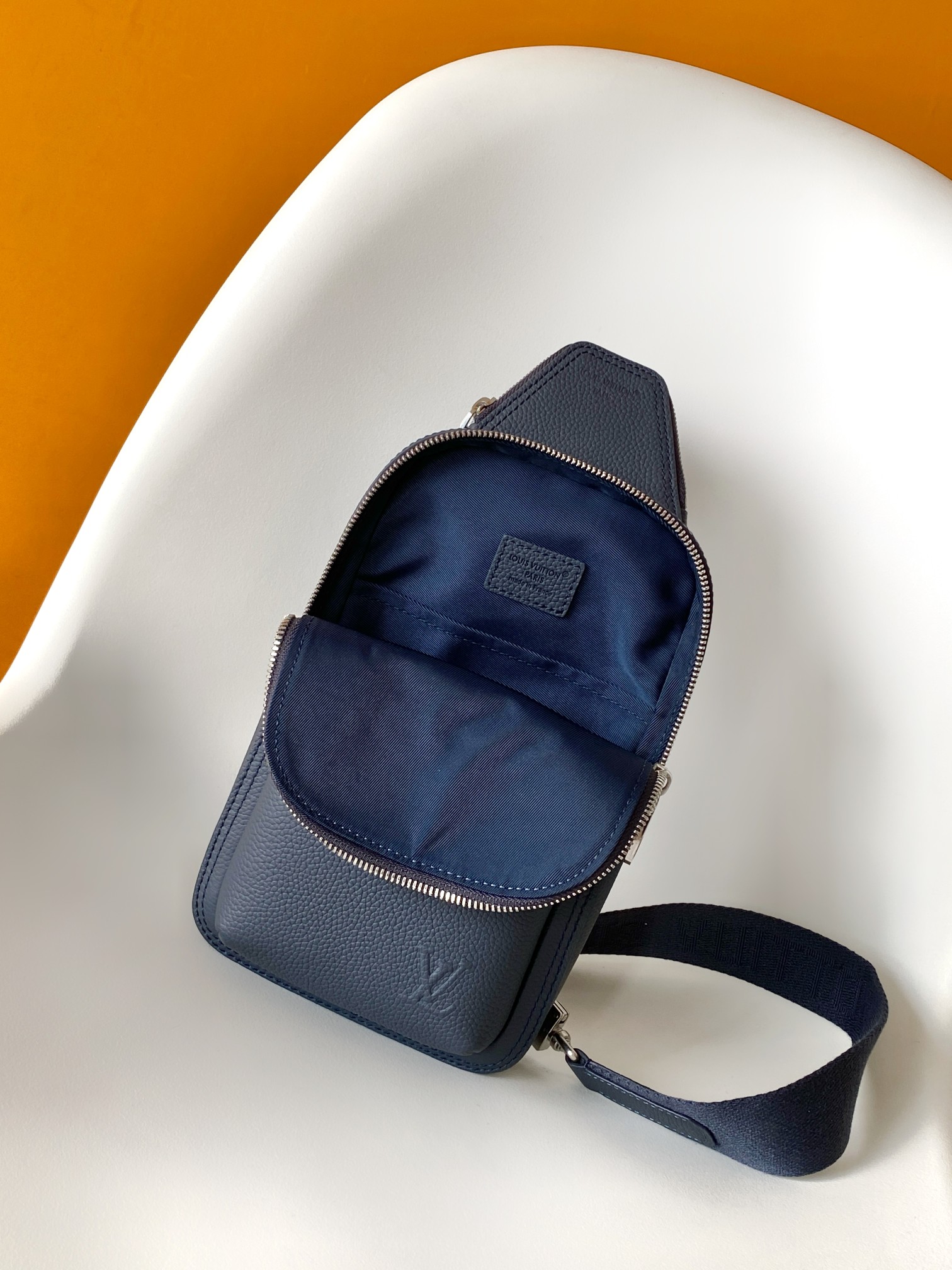 Louis Vuitton LV Aerogram Avenue Sling Bag PM - Image 8