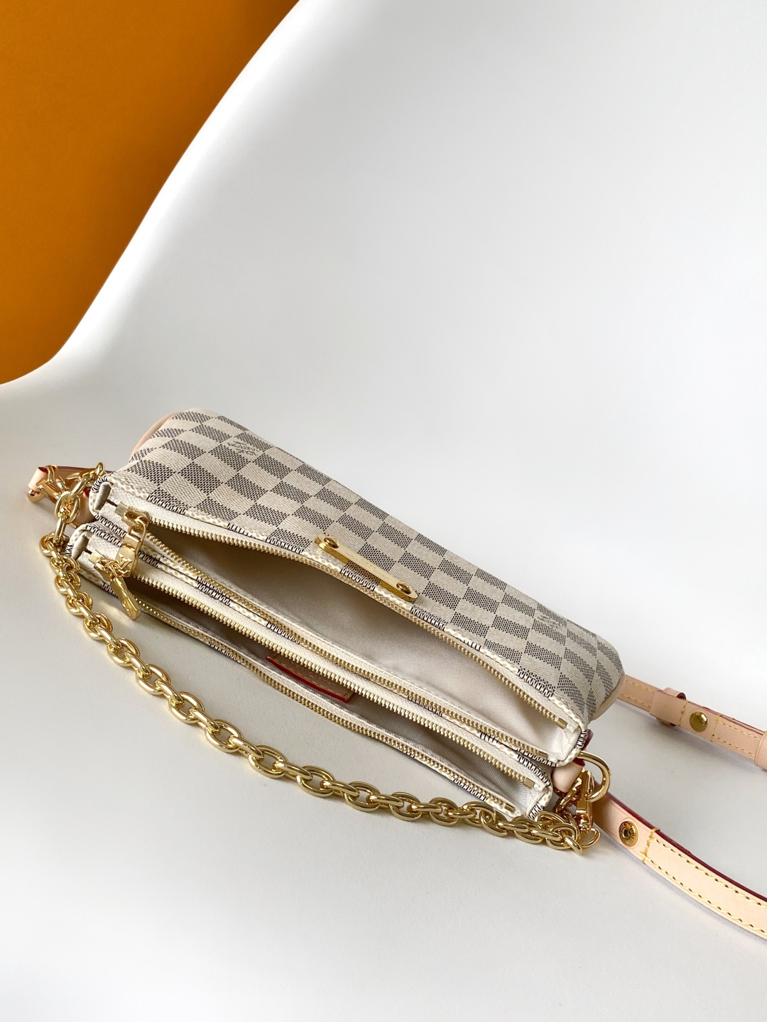 Louis Vuitton Pochette M83008 Monogram Crossbody Bag - Image 8