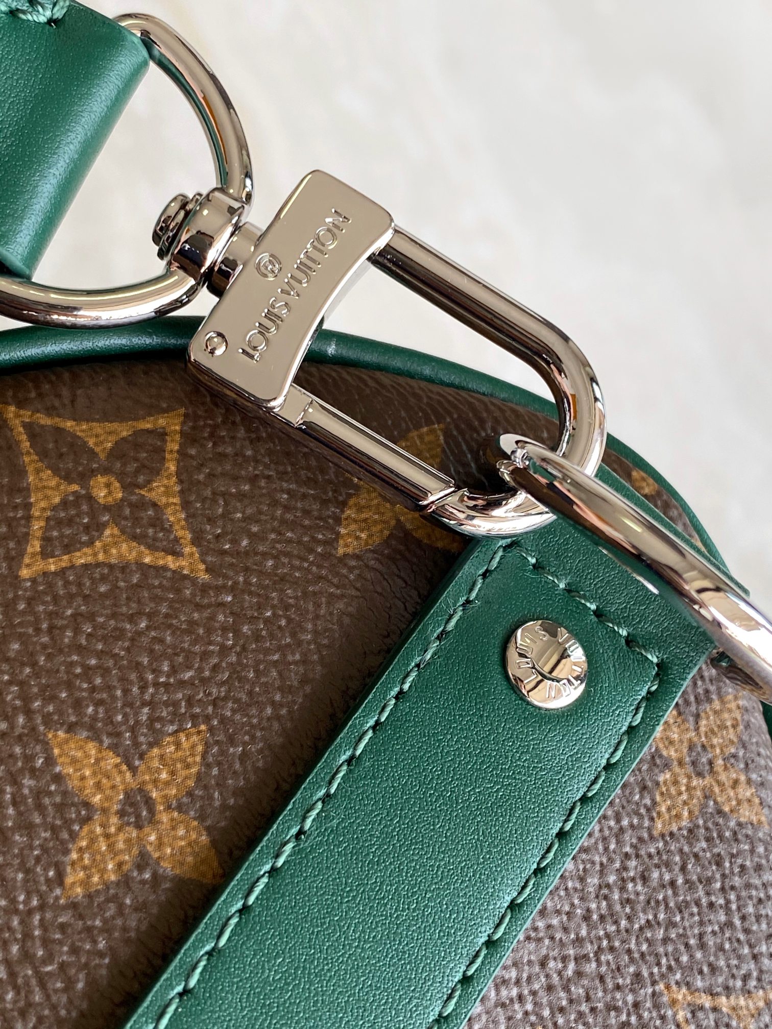 Louis Vuitton Keepall Bandoulière 35 Travel Bag in Monogram Eclipse - Image 8