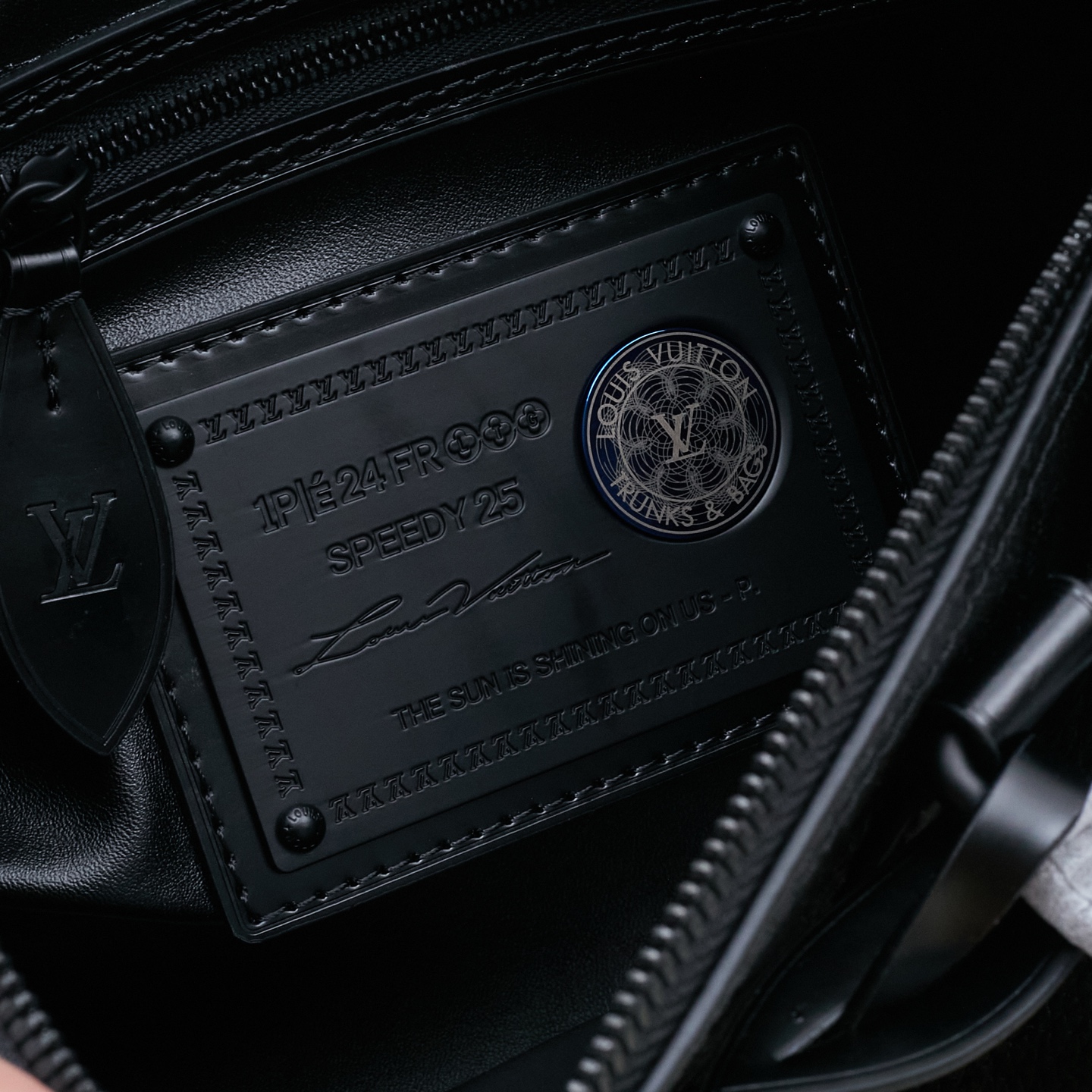 Louis Vuitton Speedy Bandouliere 25 Monogram Leather Handbag - Image 8