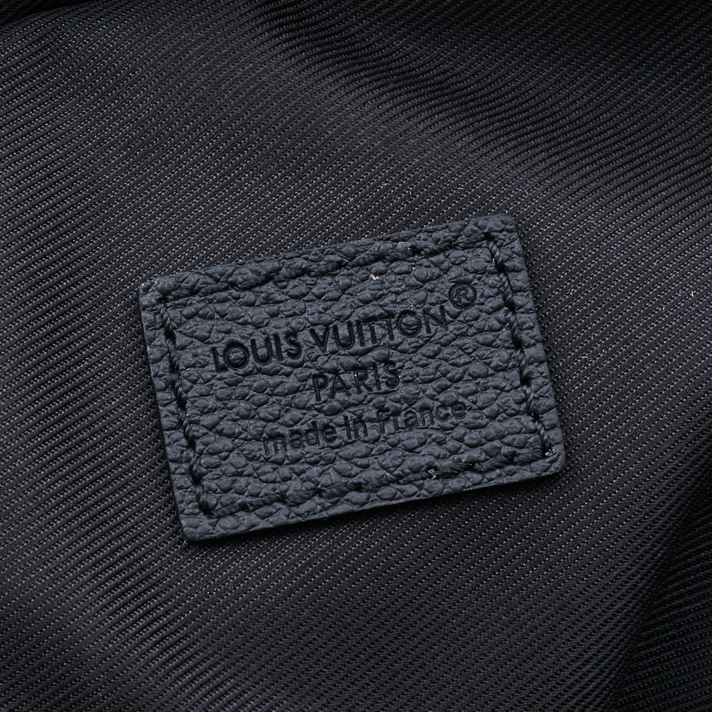 Louis Vuitton Avenue Sling Bag PM - Image 8