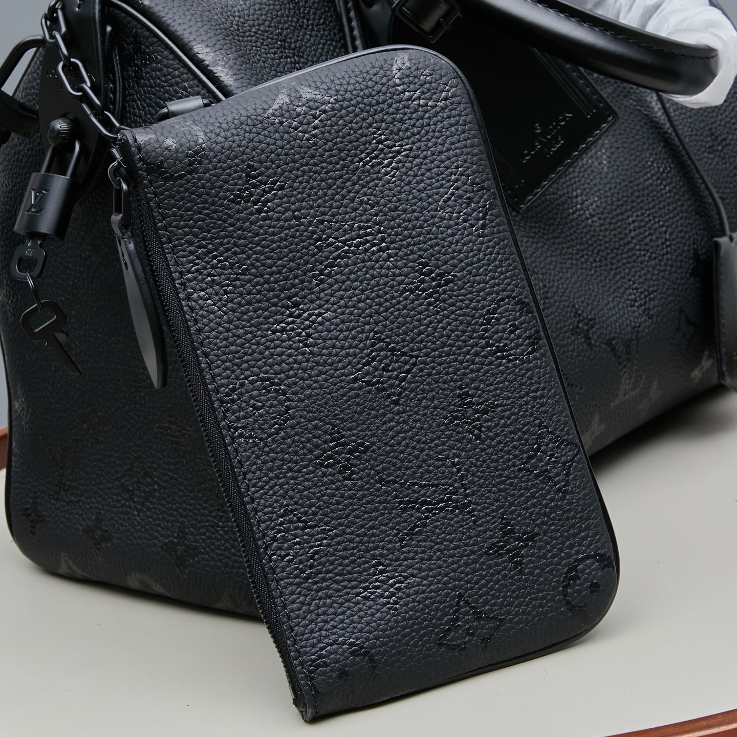 Louis Vuitton Speedy P9 Bandoulière 30 Monogram Leather Bag - Image 8
