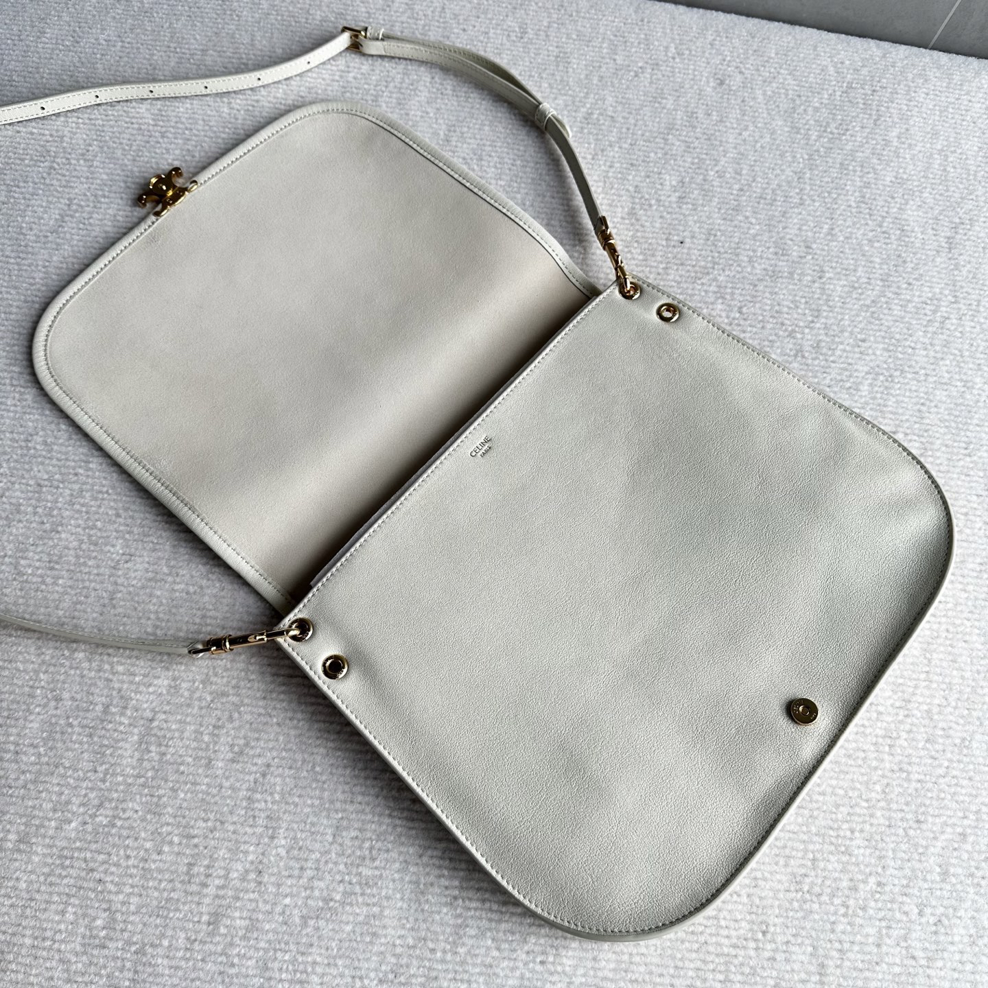 Celine Soft Triomphe Besace Shoulder Bag - Image 9