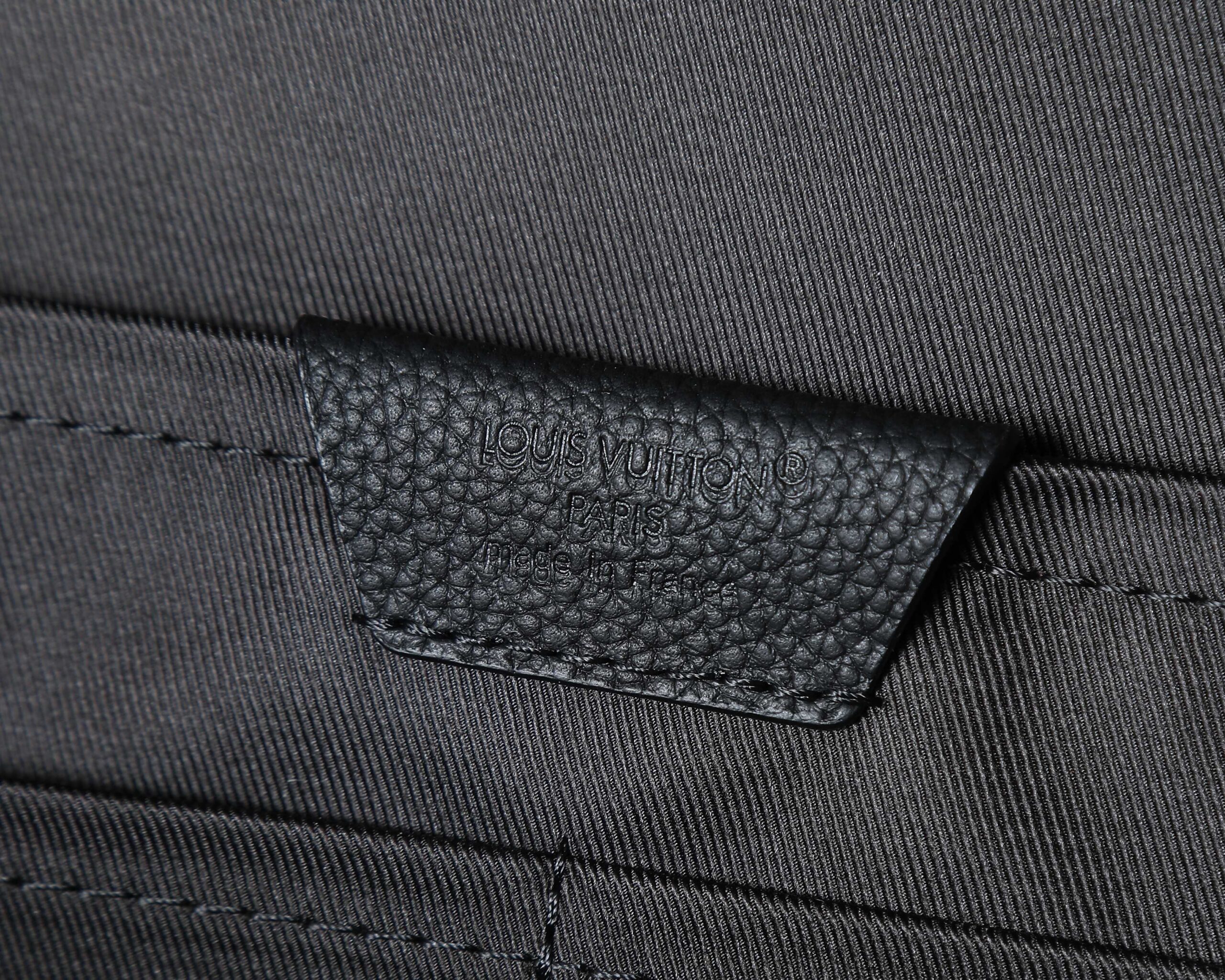 Louis Vuitton Discovery Work Shoulder Bag - Image 9