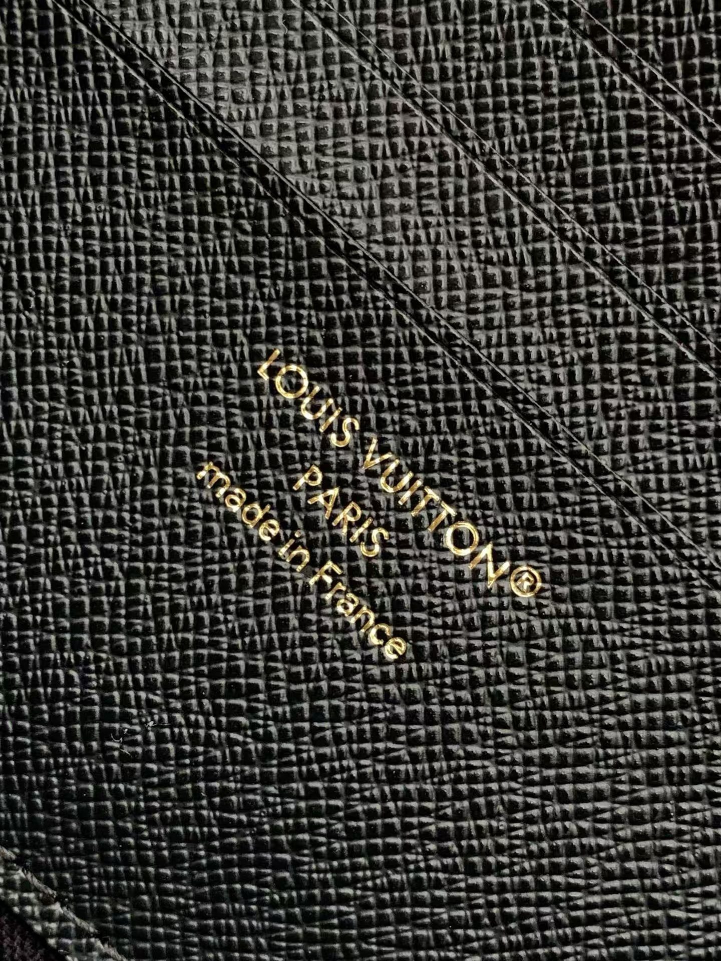 Louis Vuitton Wallet On Chain Ivy Shoulder Bag in Monogram Reverse - Image 9