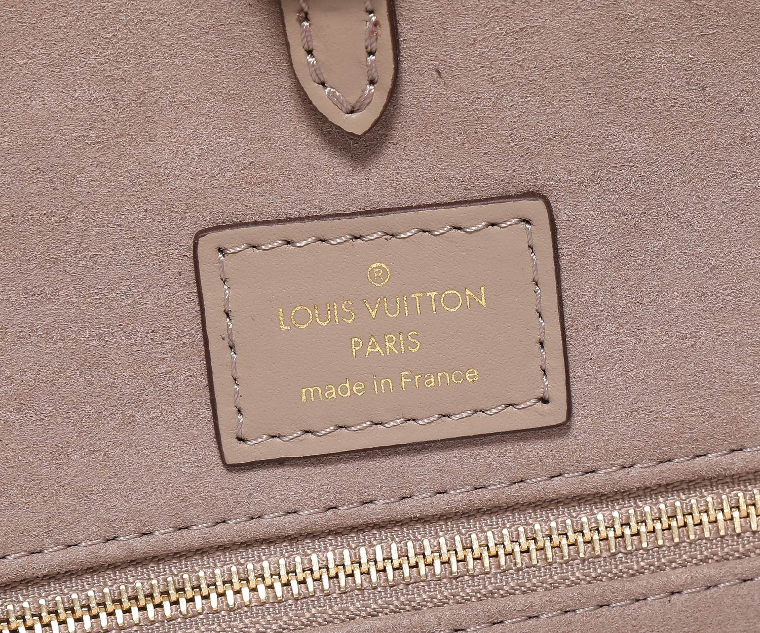 Louis Vuitton OnTheGo Medium Monogram Tote Bag - Image 9