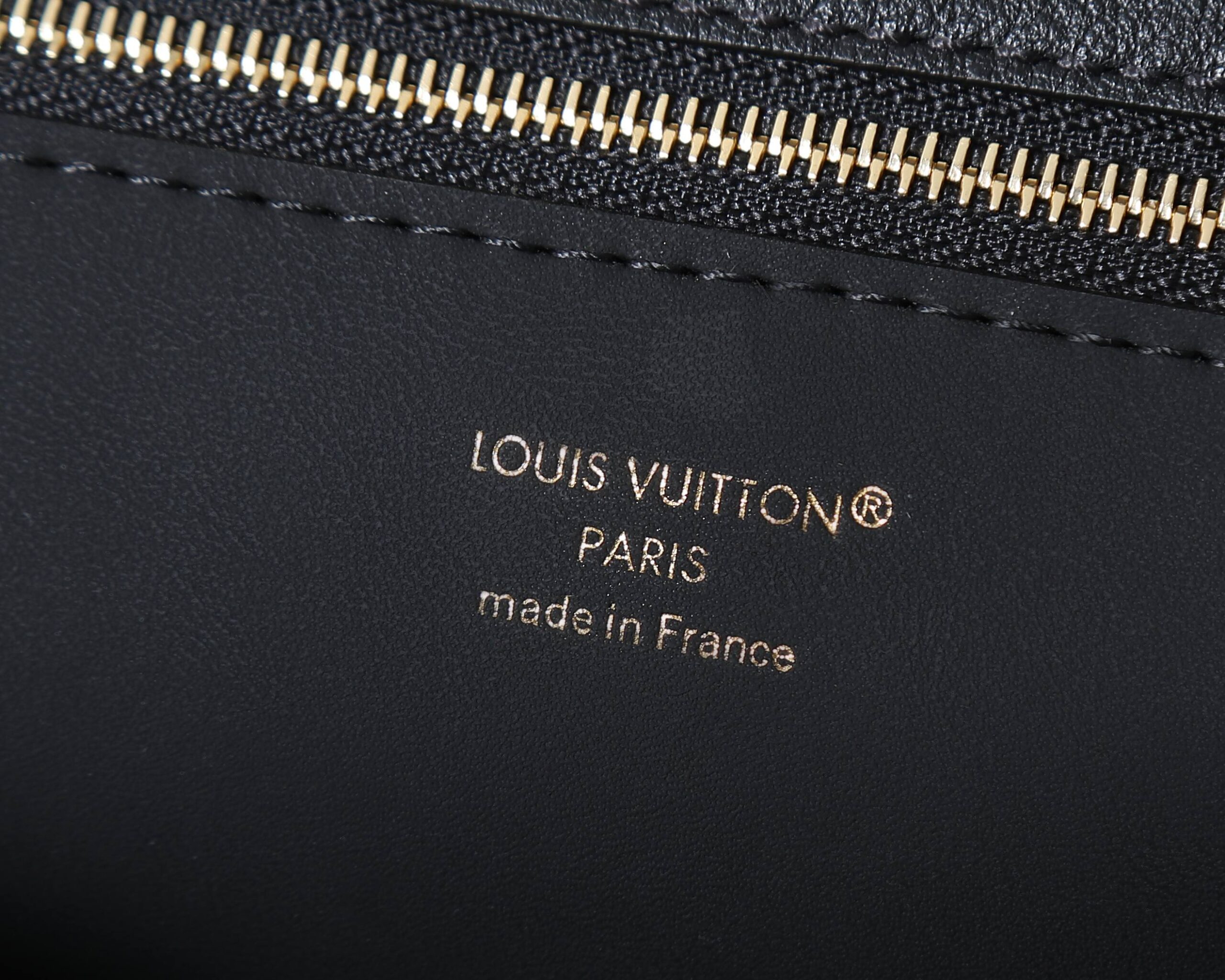 Louis Vuitton Vendôme PM Handbag - Image 9