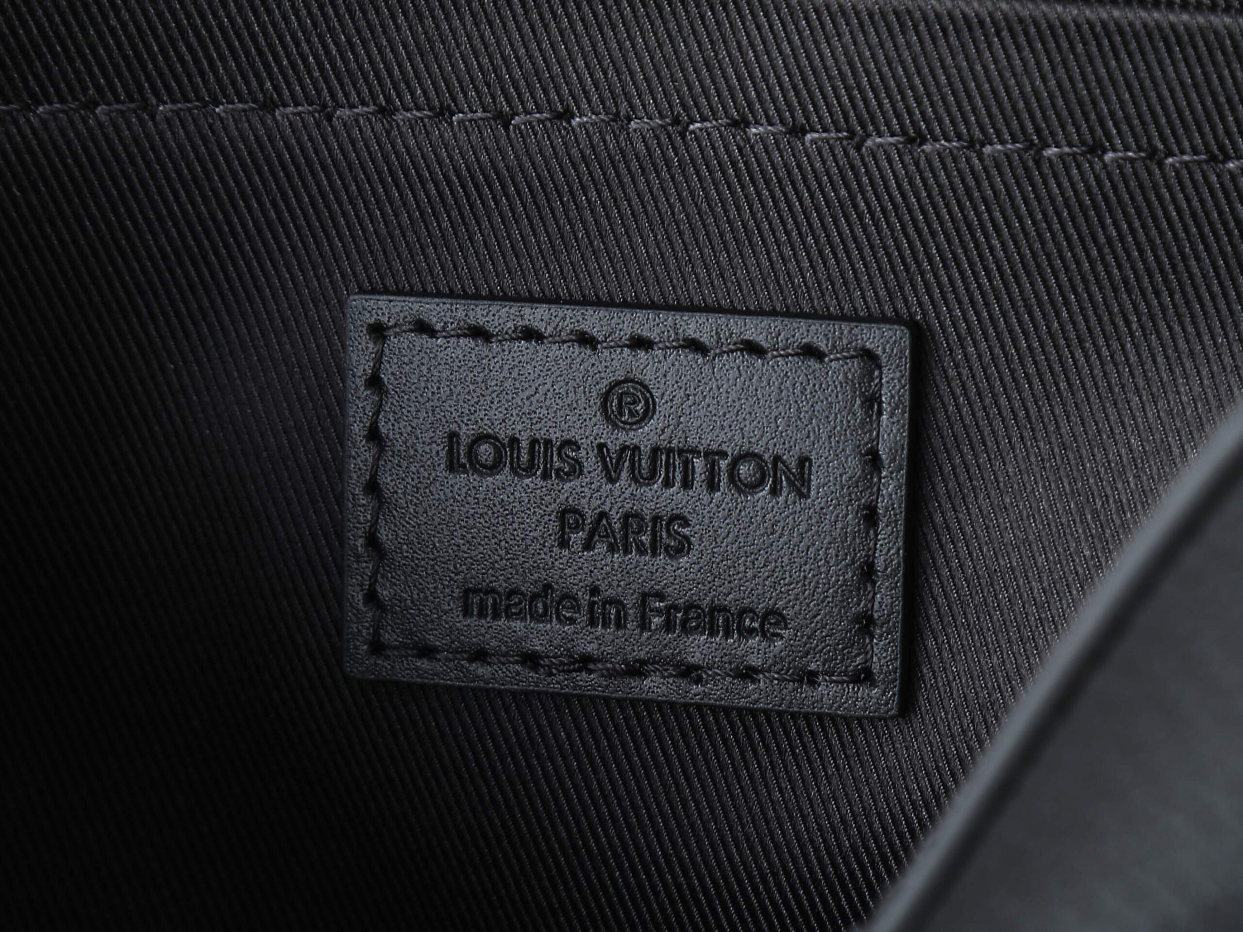 Louis Vuitton Fastline Leather Crossbody Bag - Image 9