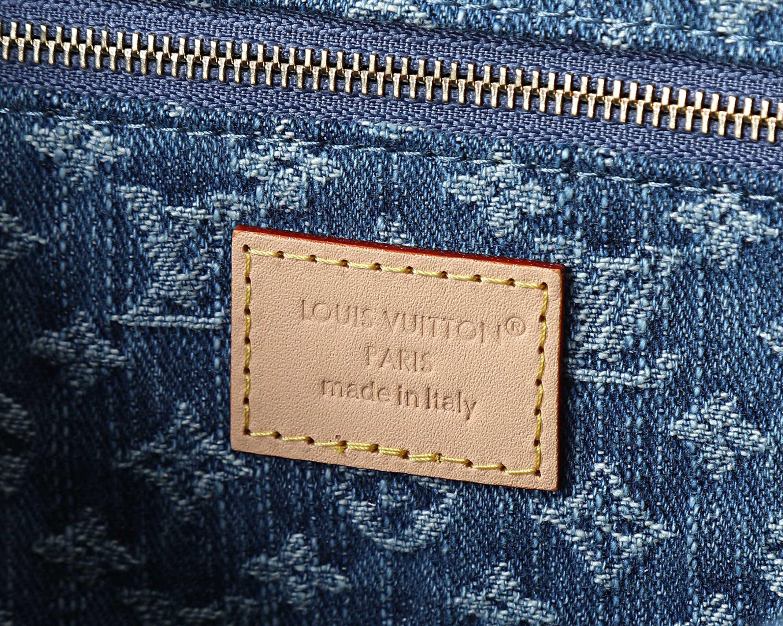 CarryAll Cargo PM Denim Rendez-Vous Bag - Image 9