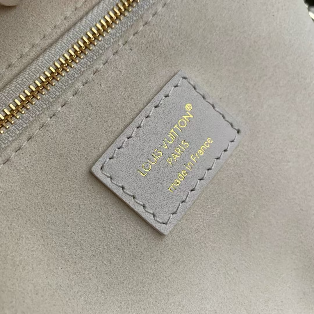 Louis Vuitton OnTheGo Small Handbag in Monogram Empreinte Leather - Image 9