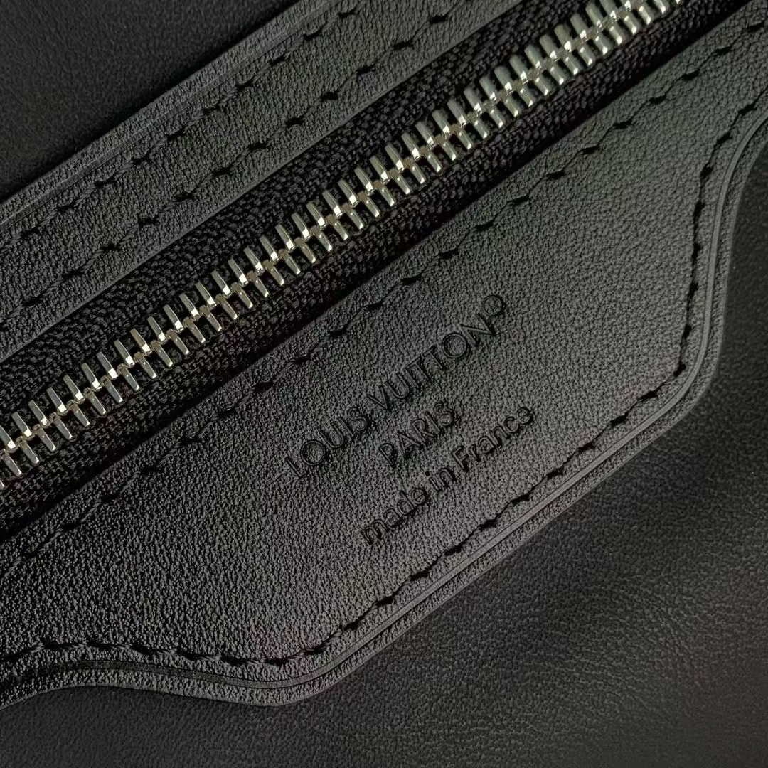 Louis Vuitton Speedy Soft 30 Dark Monogram Handbag - Image 9