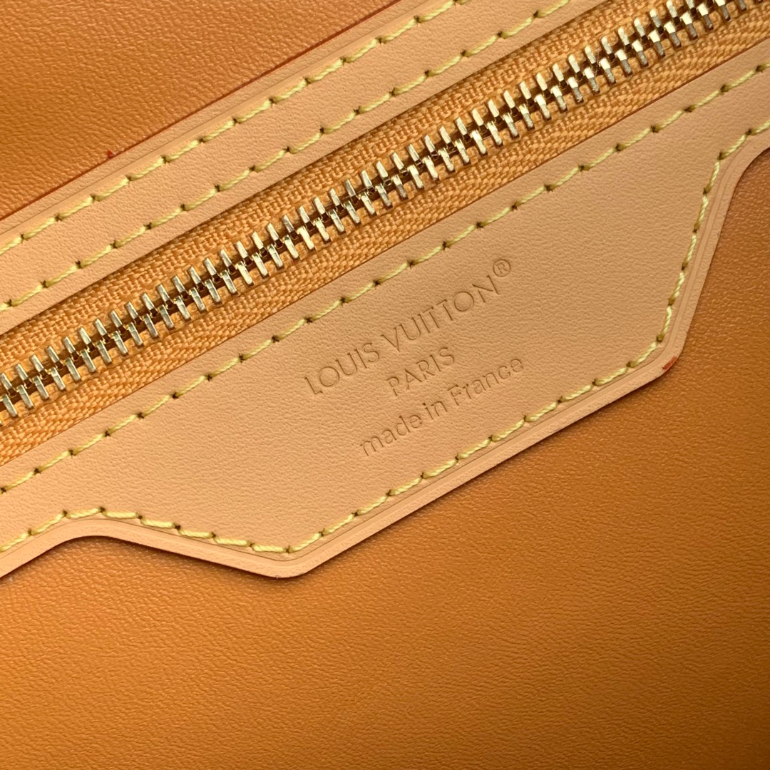 Louis Vuitton Speedy Soft 30 Handbag - Image 9