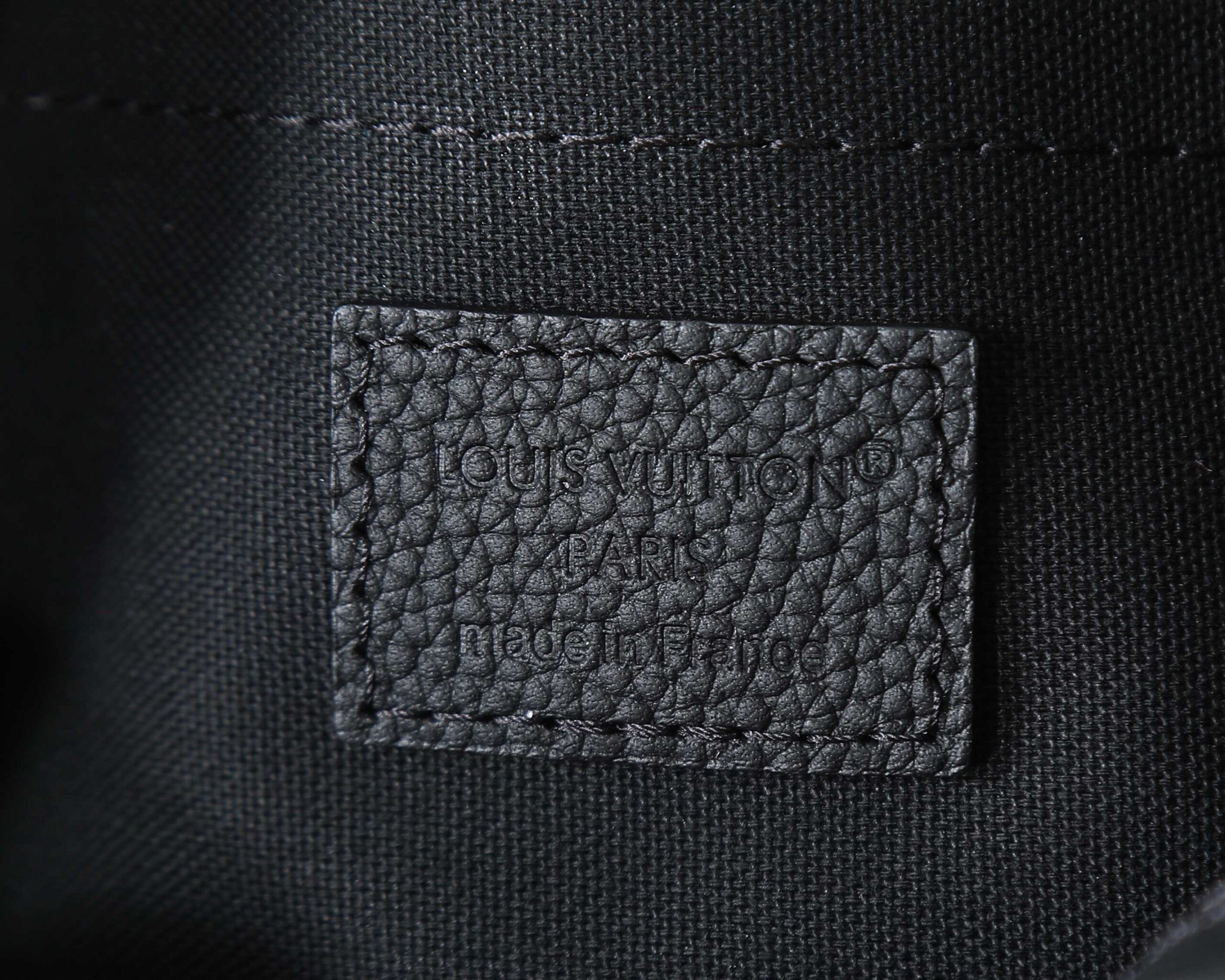 Louis Vuitton Nil Crossbody Bag M26783 - Image 9
