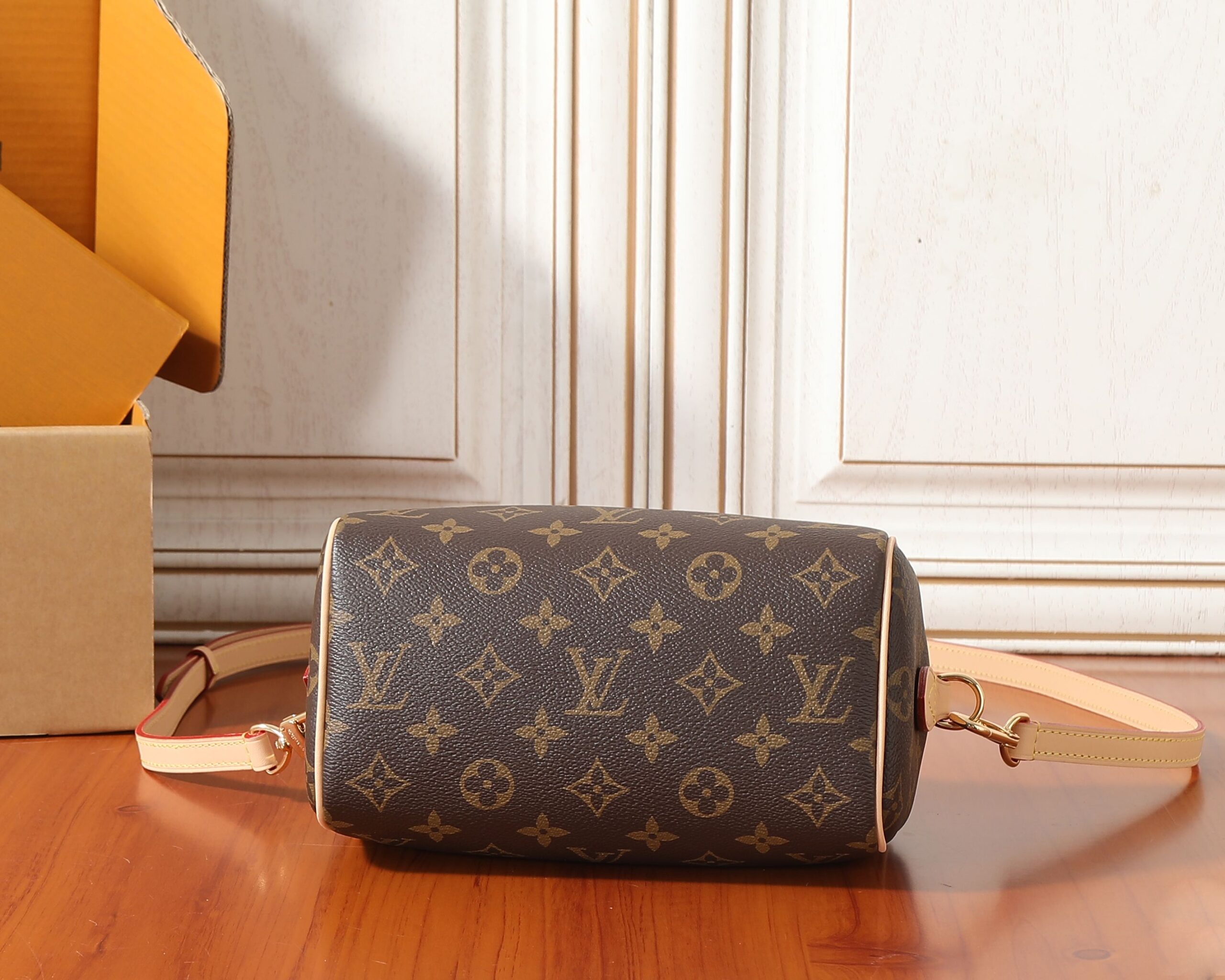 Louis Vuitton Speedy Bandoulière 20 Handbag - Image 9