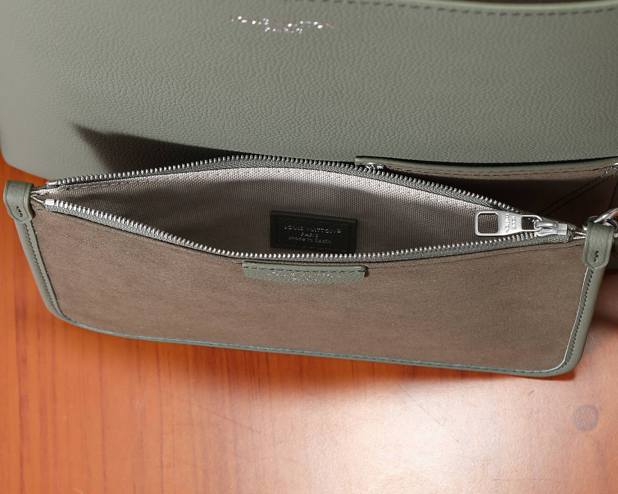 Louis Vuitton Verso Hobo Bag M26747 - Image 9