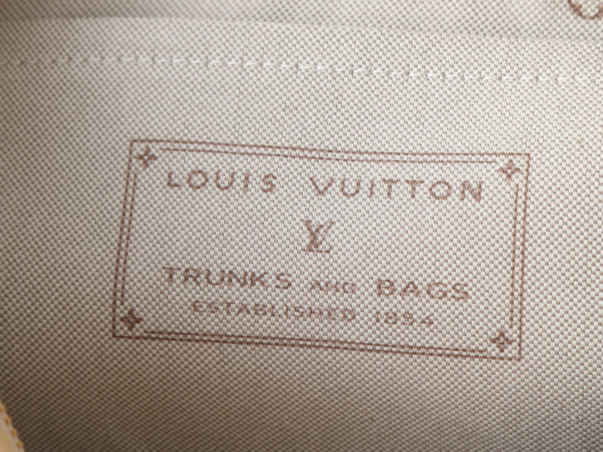 Carryall East-West Monogram Emblème Handbag - Image 9