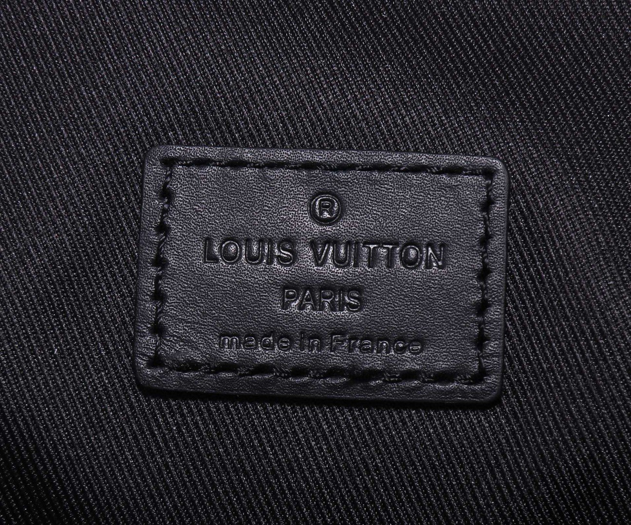 Louis Vuitton Aerogram Flap Shoulder Bag M21367 - Image 9