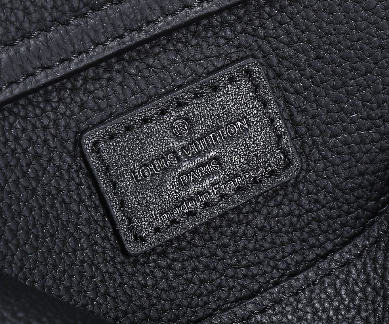Louis Vuitton Aerogram Shoulder Bag M57081 - Image 9