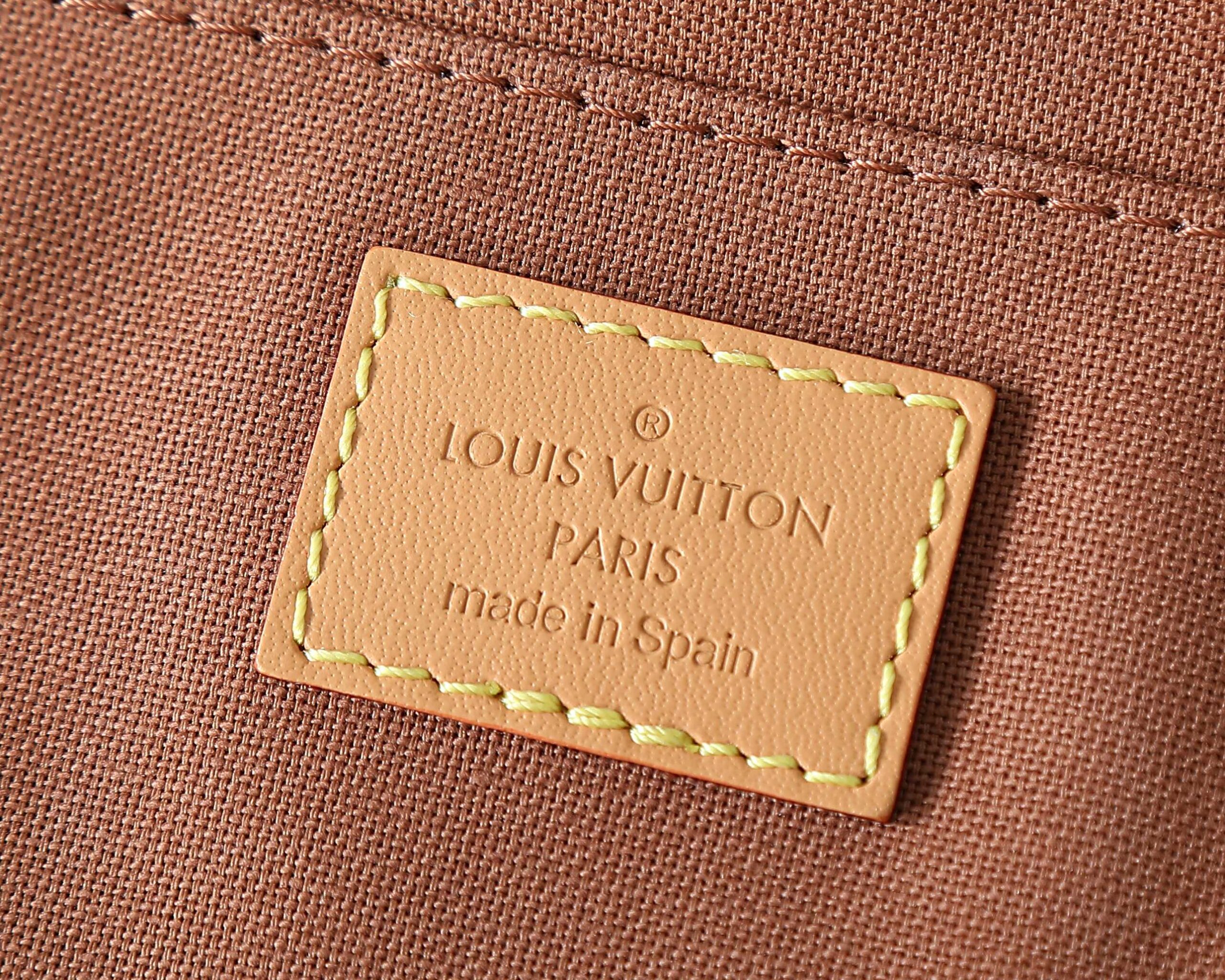 Louis Vuitton Petit Sac Plat Handbag - Image 9