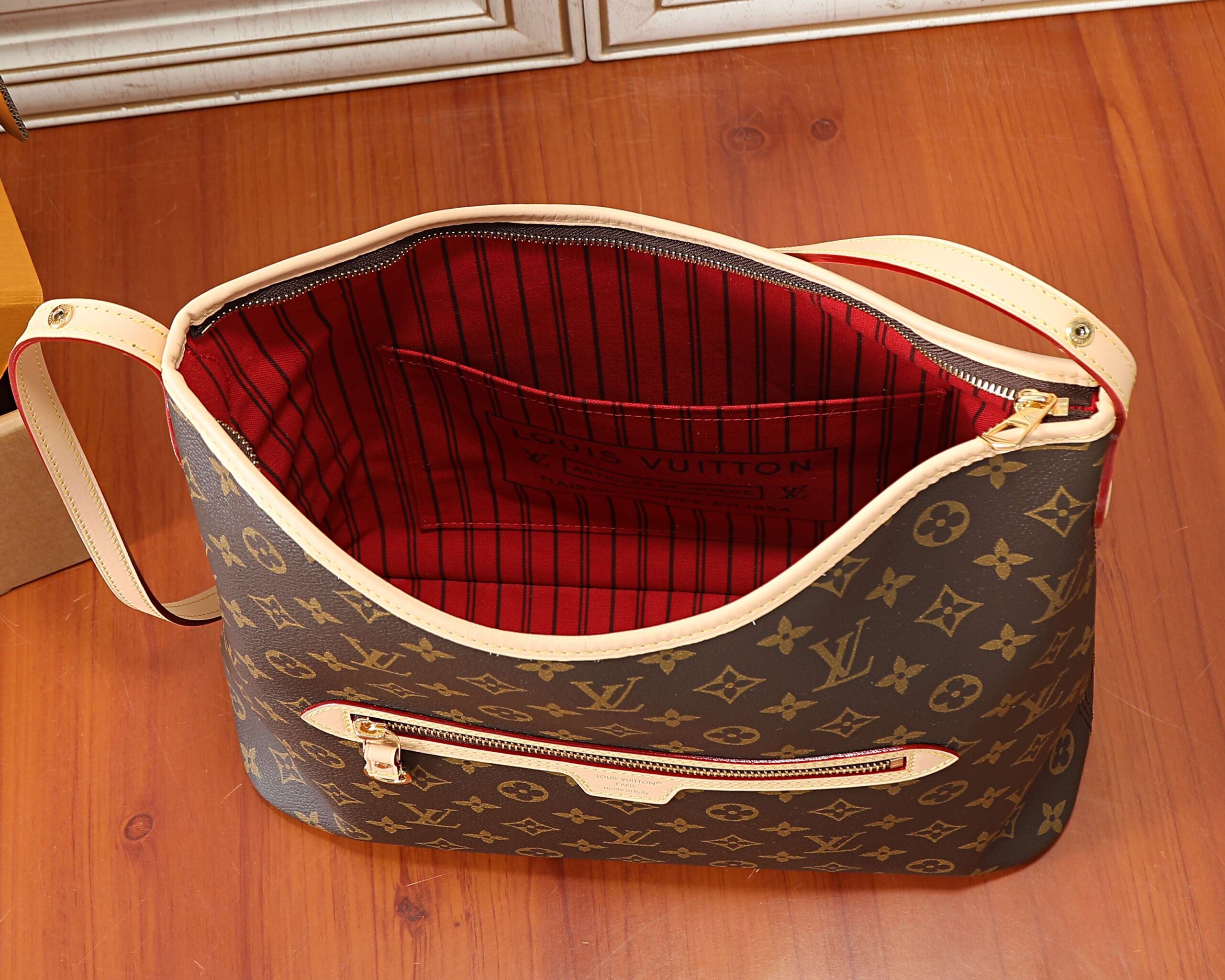Louis Vuitton Monogram Lineup Shoulder Bag M27335 - Image 9